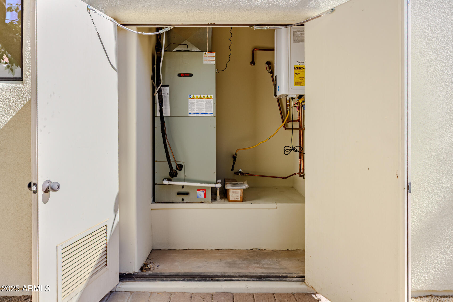 2137 E Teakwood Place, Chandler