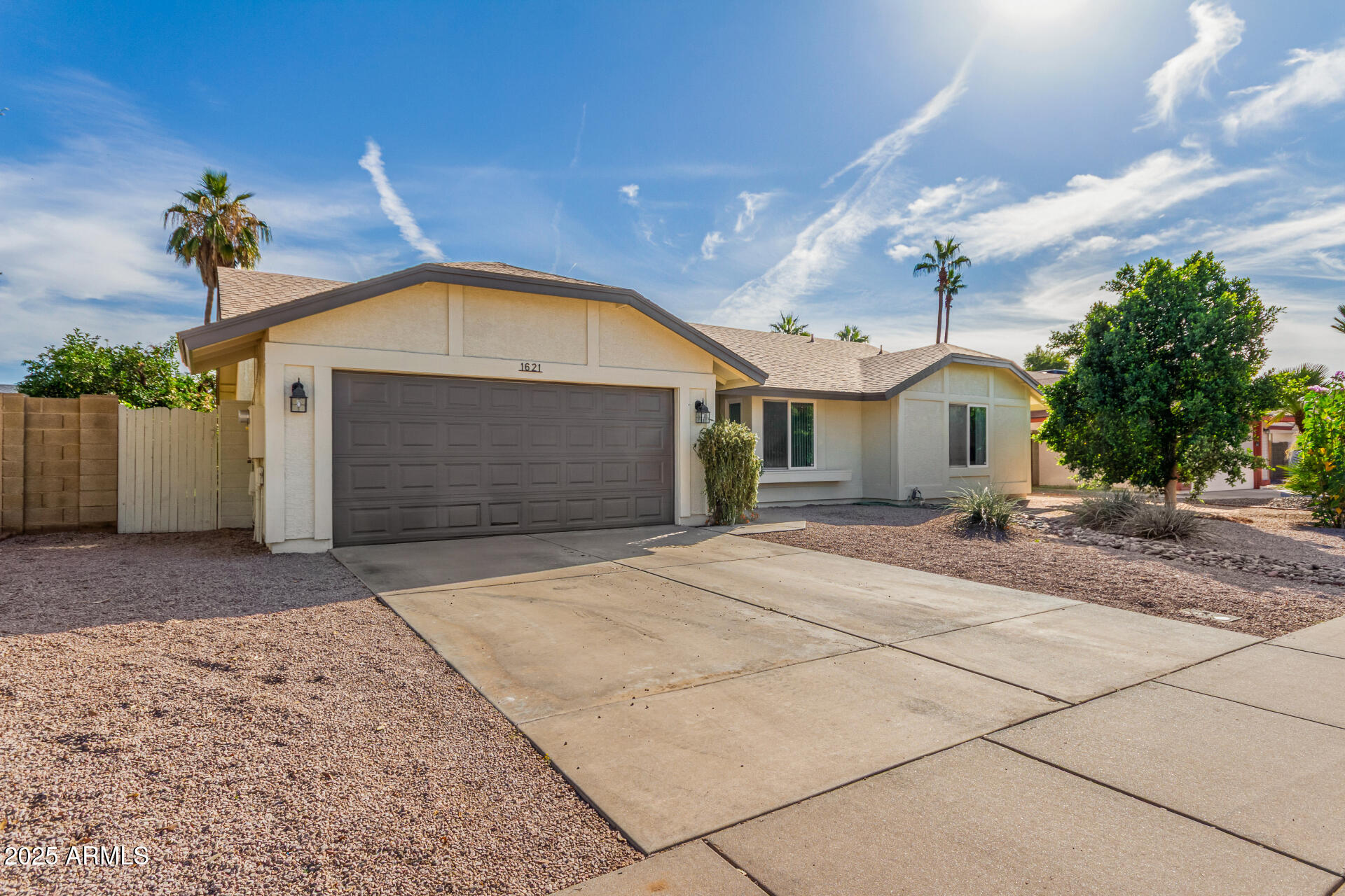 1621 N LONGMORE Street