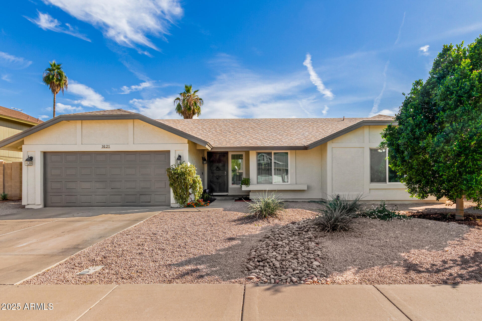 1621 N LONGMORE Street