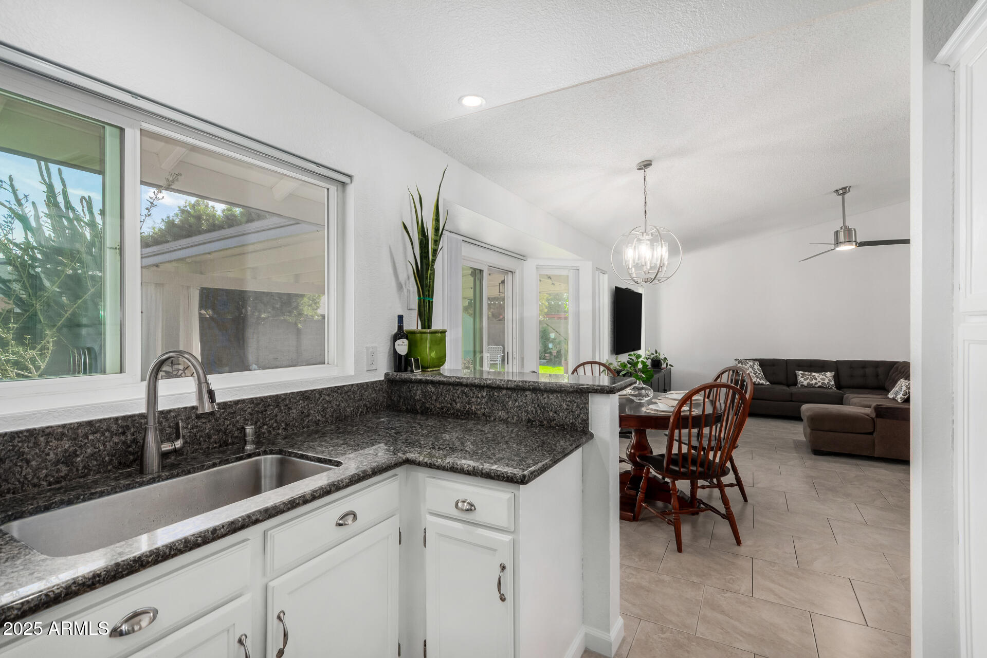 1621 N LONGMORE Street