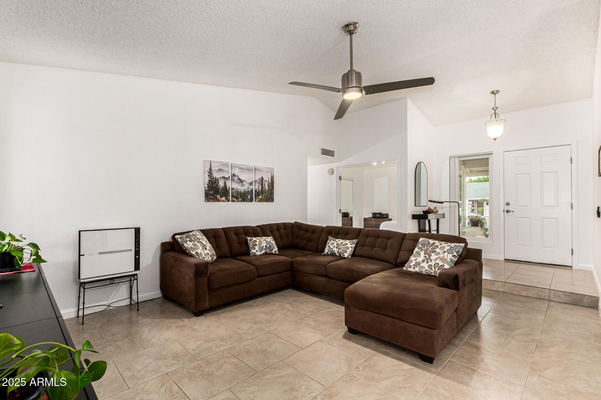 1621 N LONGMORE Street