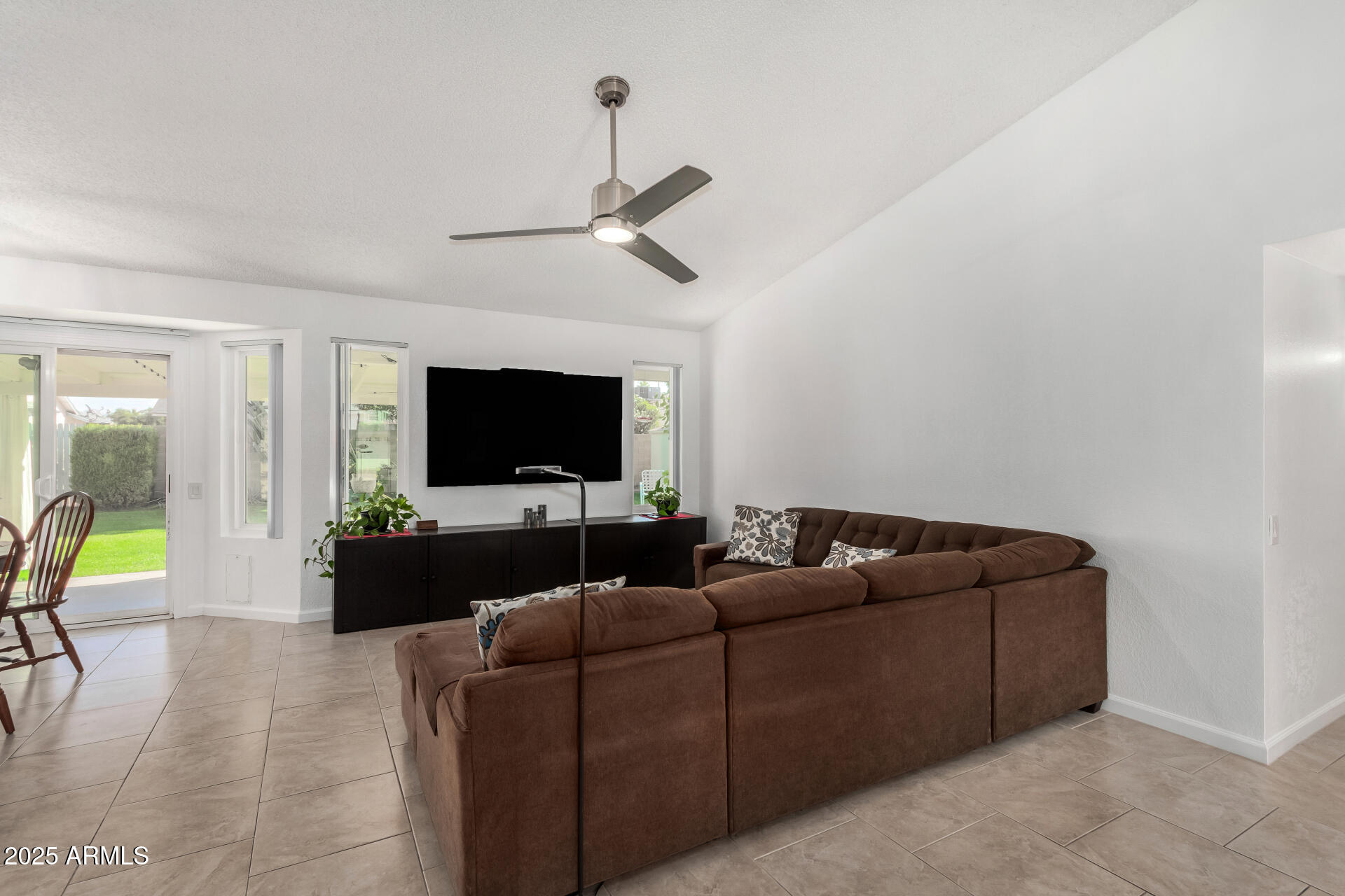 1621 N LONGMORE Street