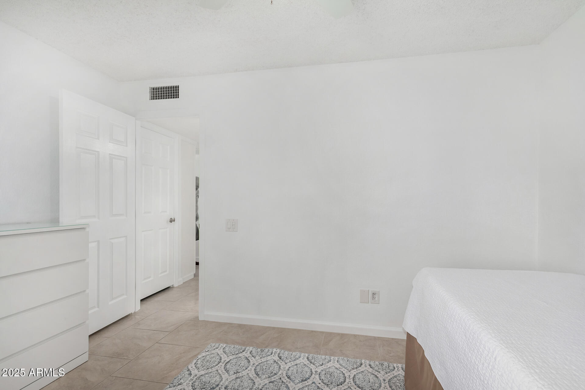 1621 N LONGMORE Street