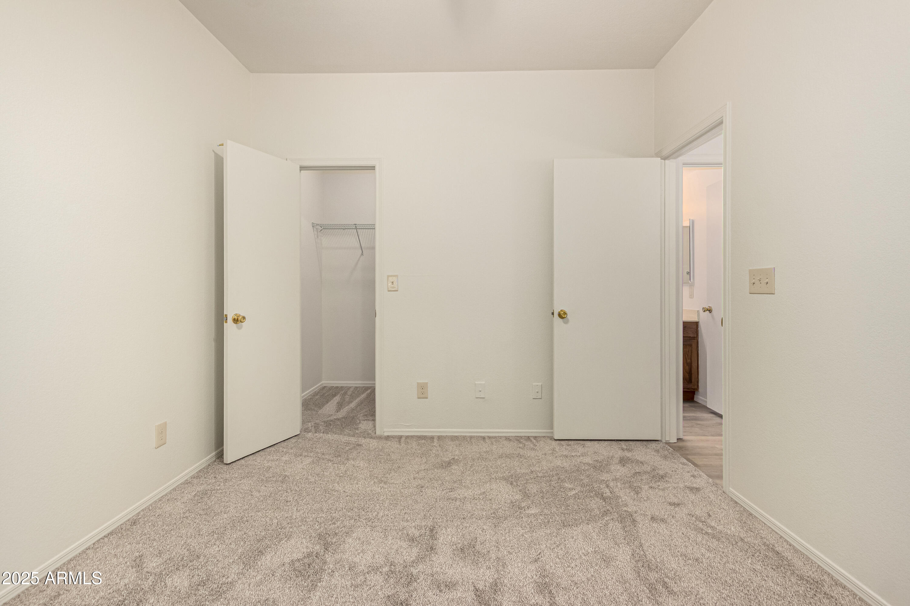 8888 N 47th Avenue, 148