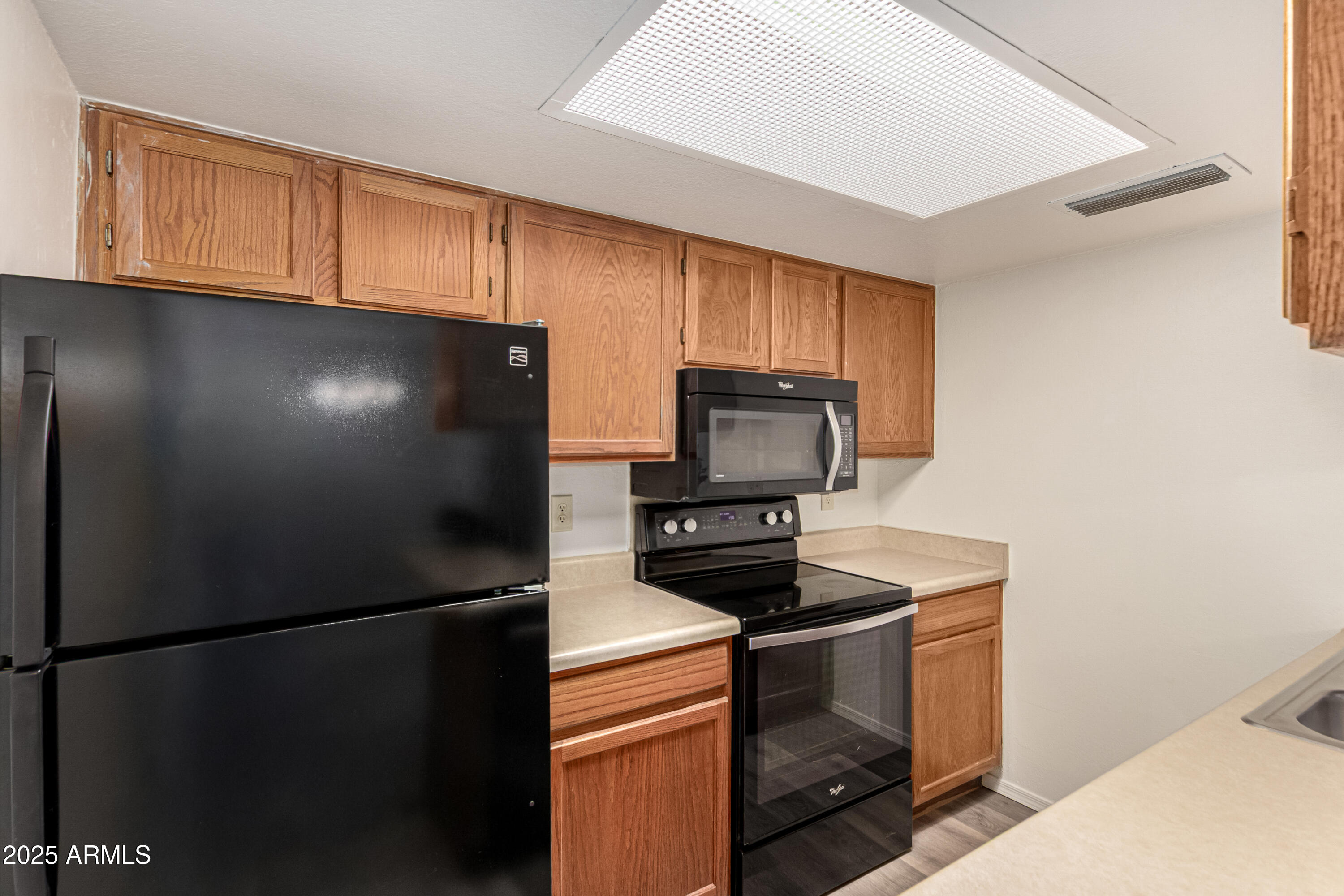 8888 N 47th Avenue, 148