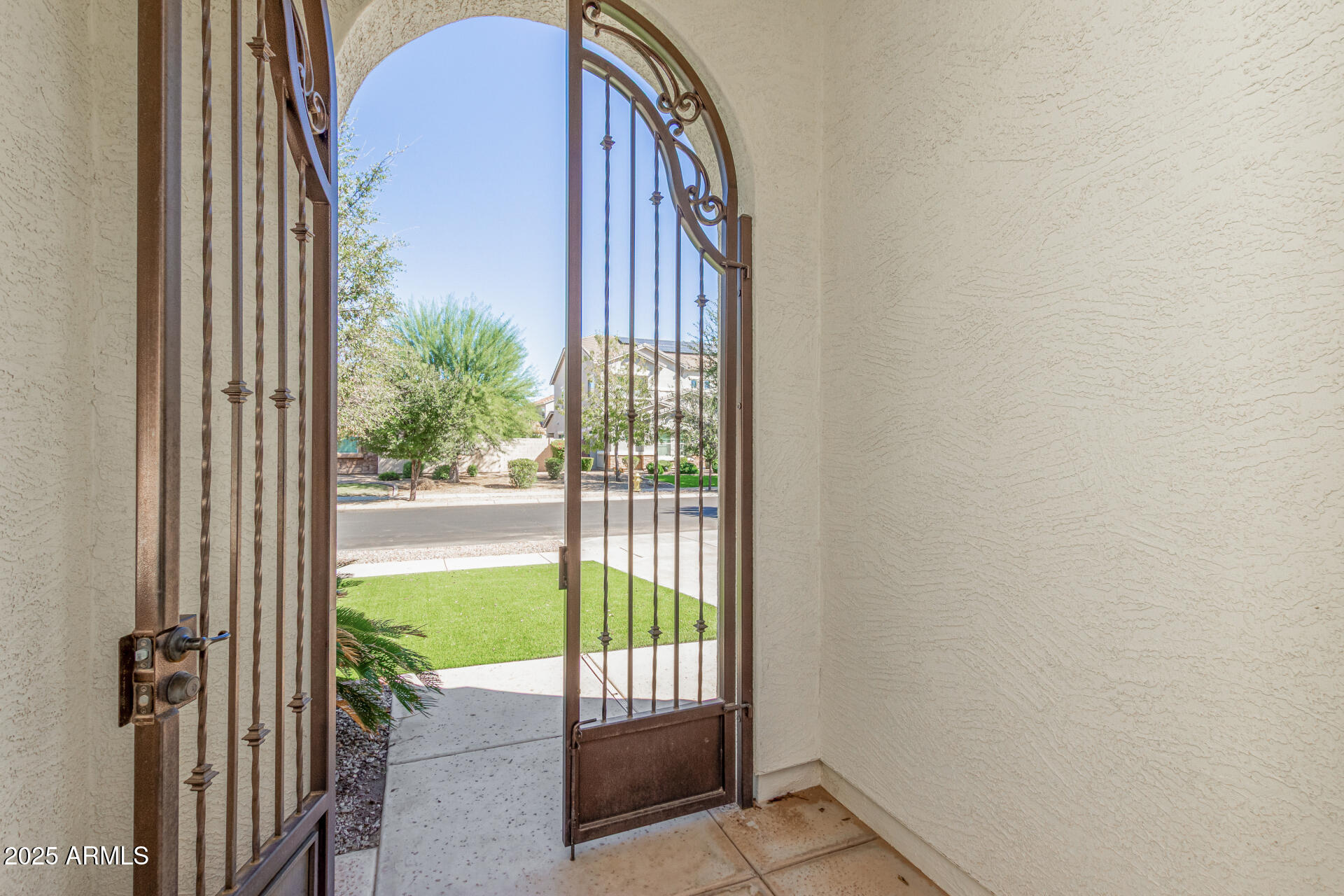 2861 E ALEXANDER Court