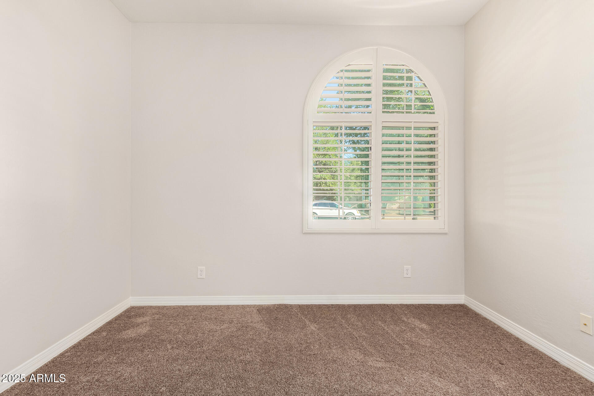 2861 E ALEXANDER Court