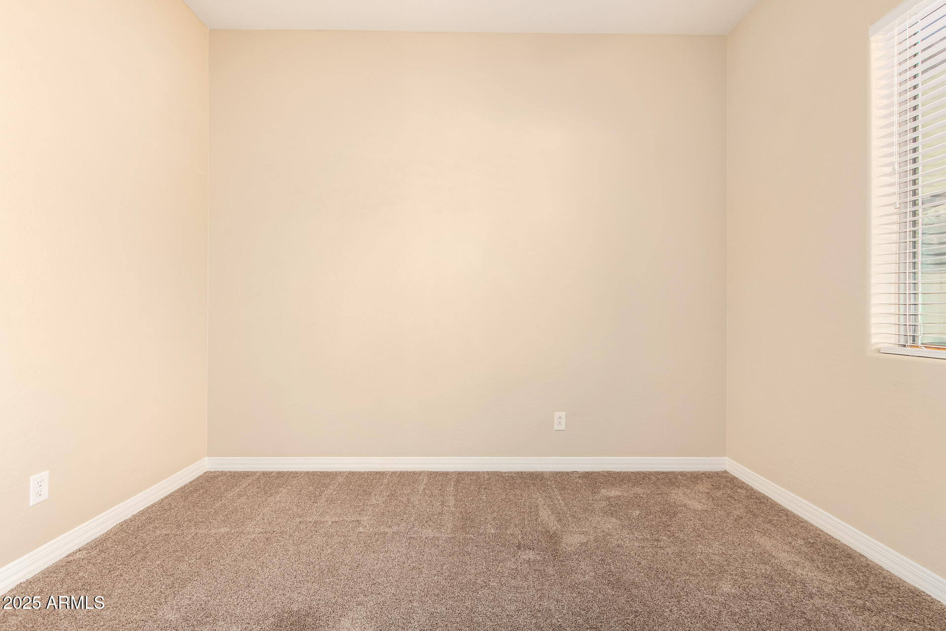 2861 E ALEXANDER Court