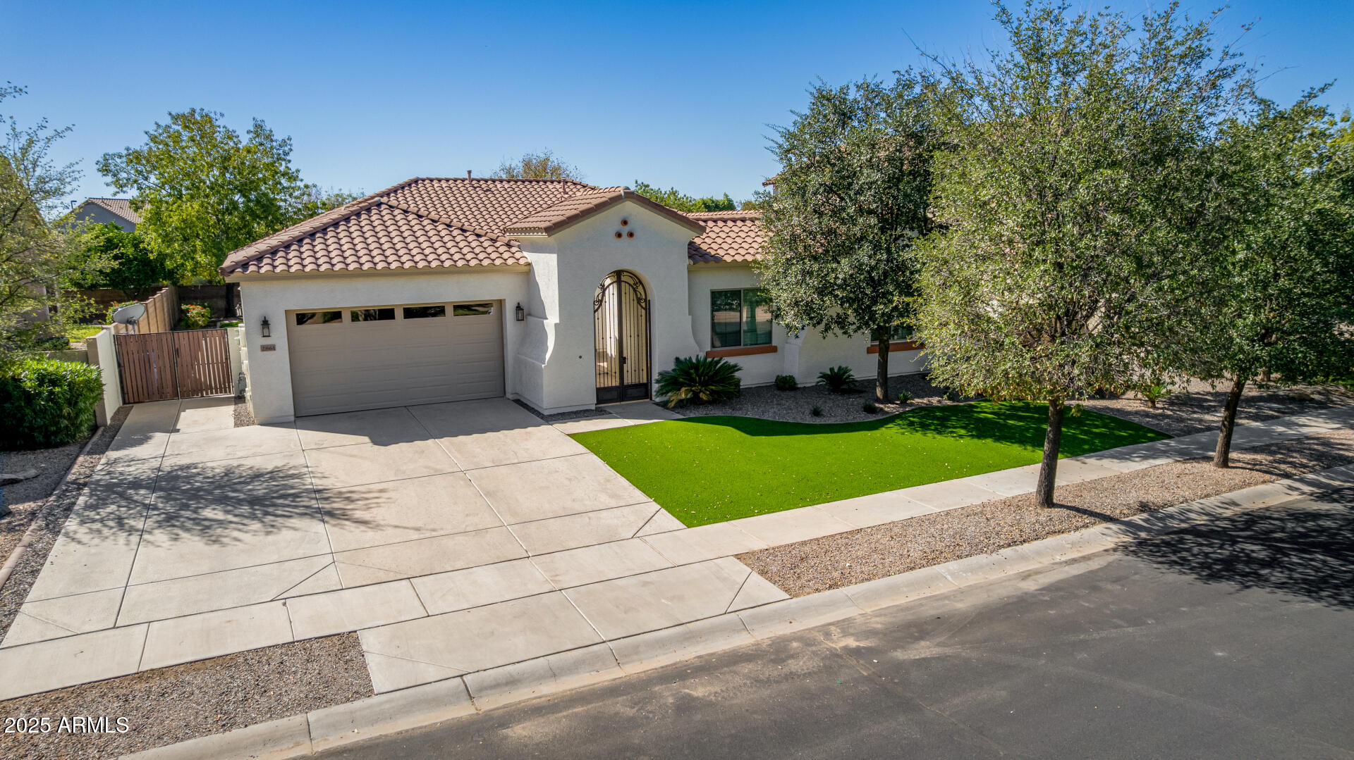 2861 E ALEXANDER Court