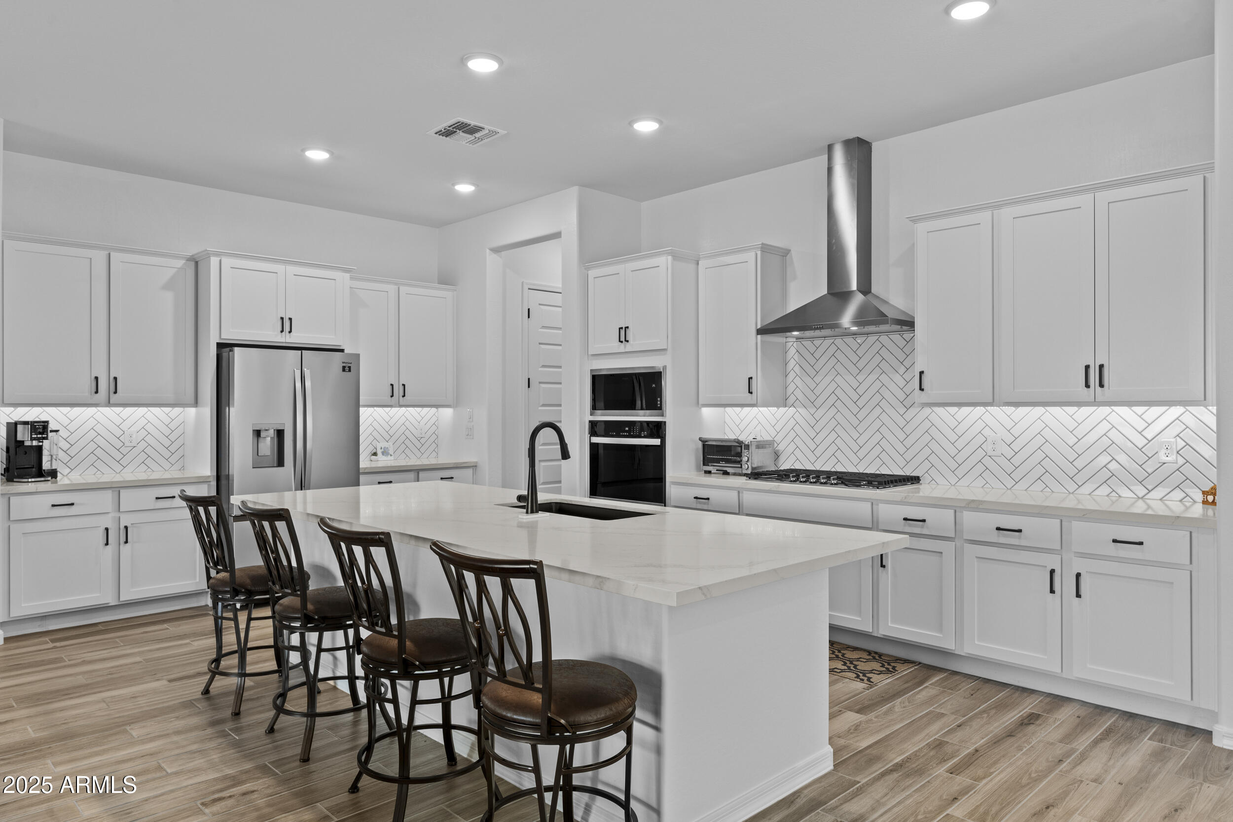 18408 W YAVAPAI Street