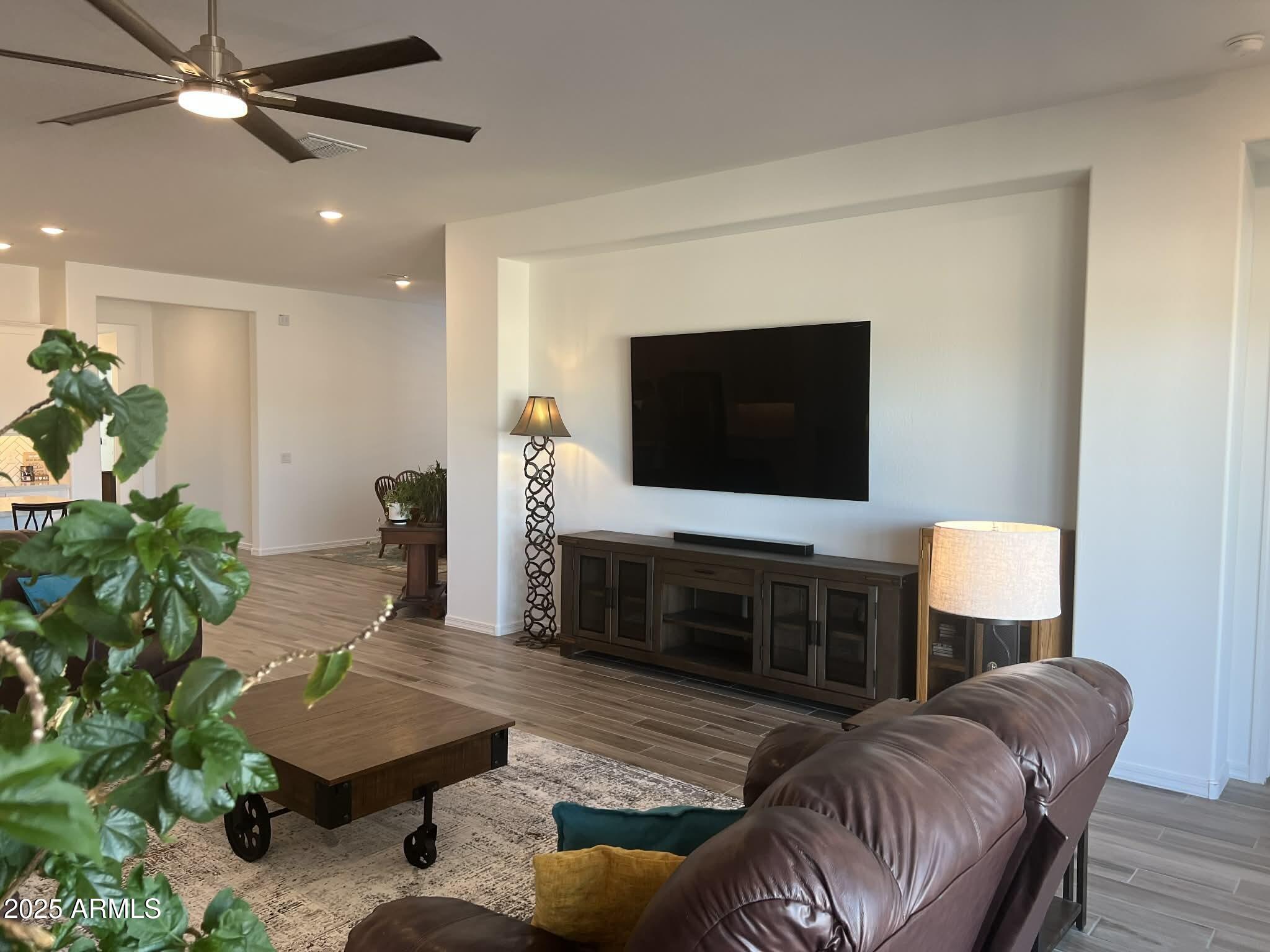 18408 W YAVAPAI Street