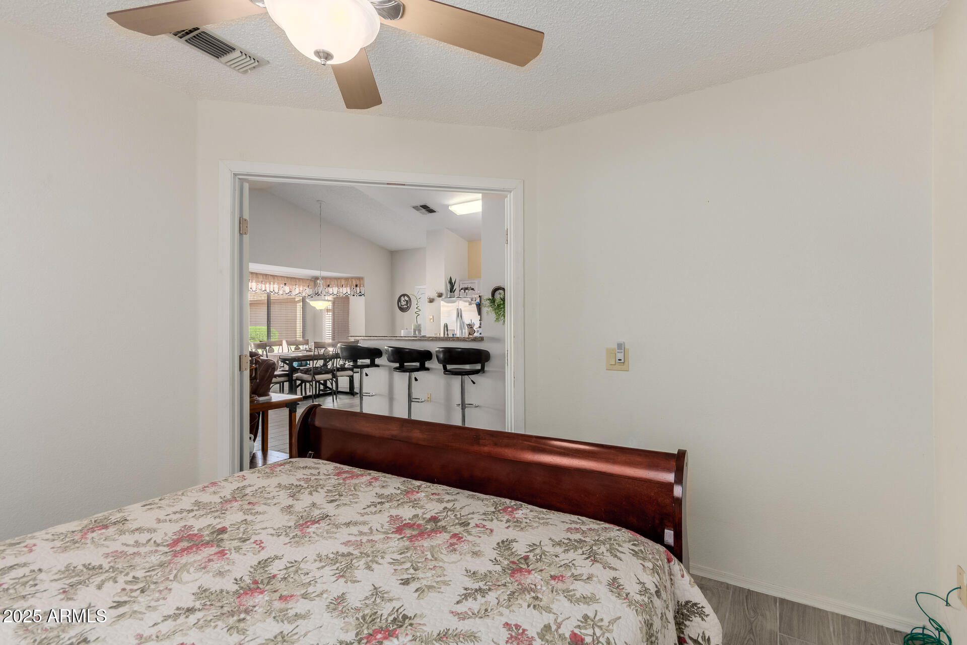 1842 E RIVIERA Drive