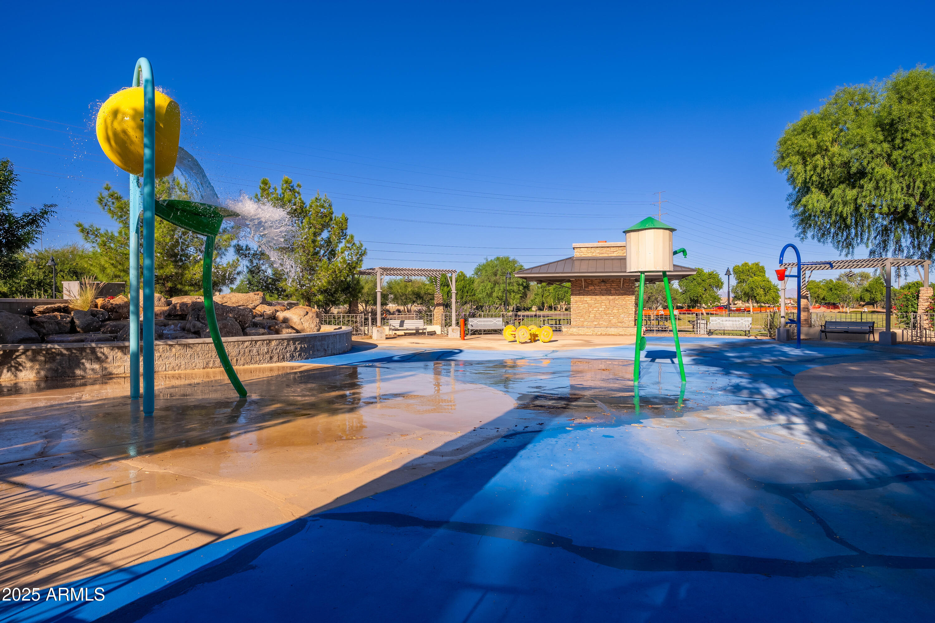 724 E LARK Street, 102