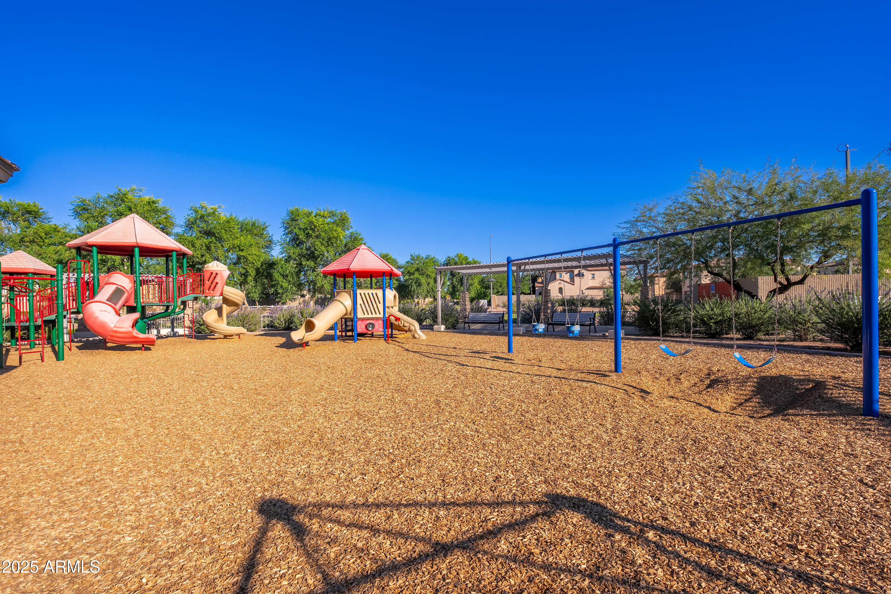 724 E LARK Street, 102