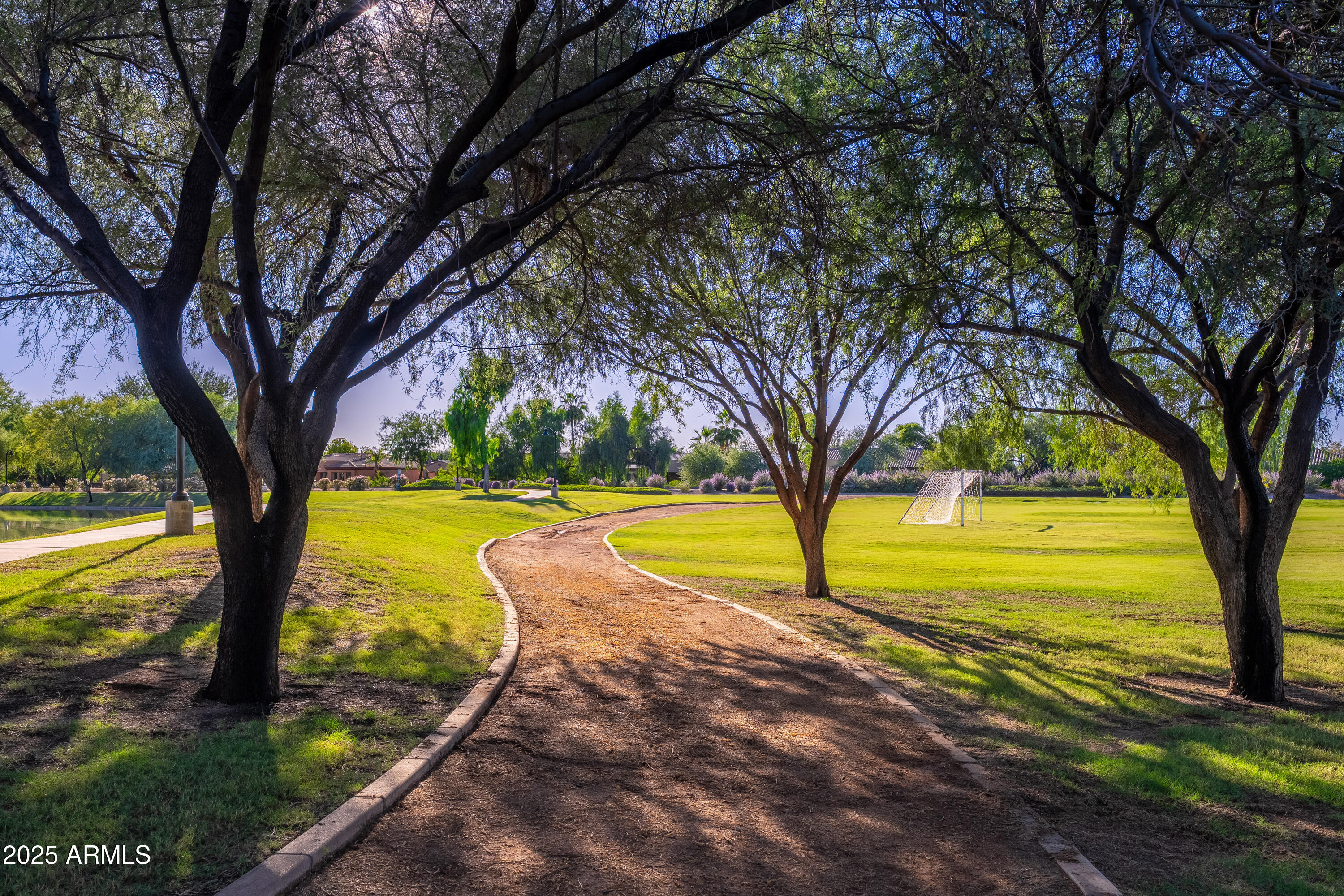 724 E LARK Street, 102