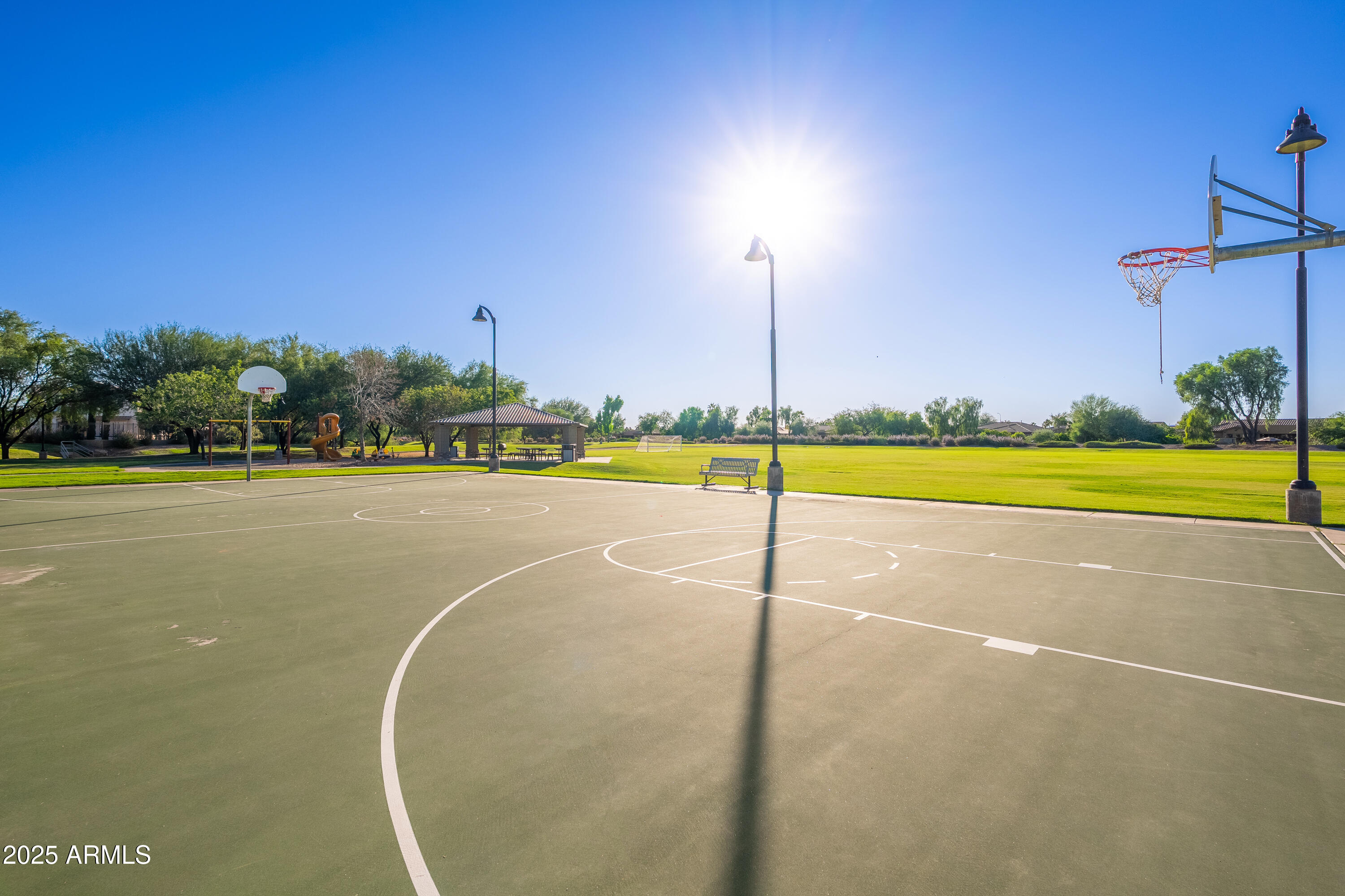 724 E LARK Street, 102