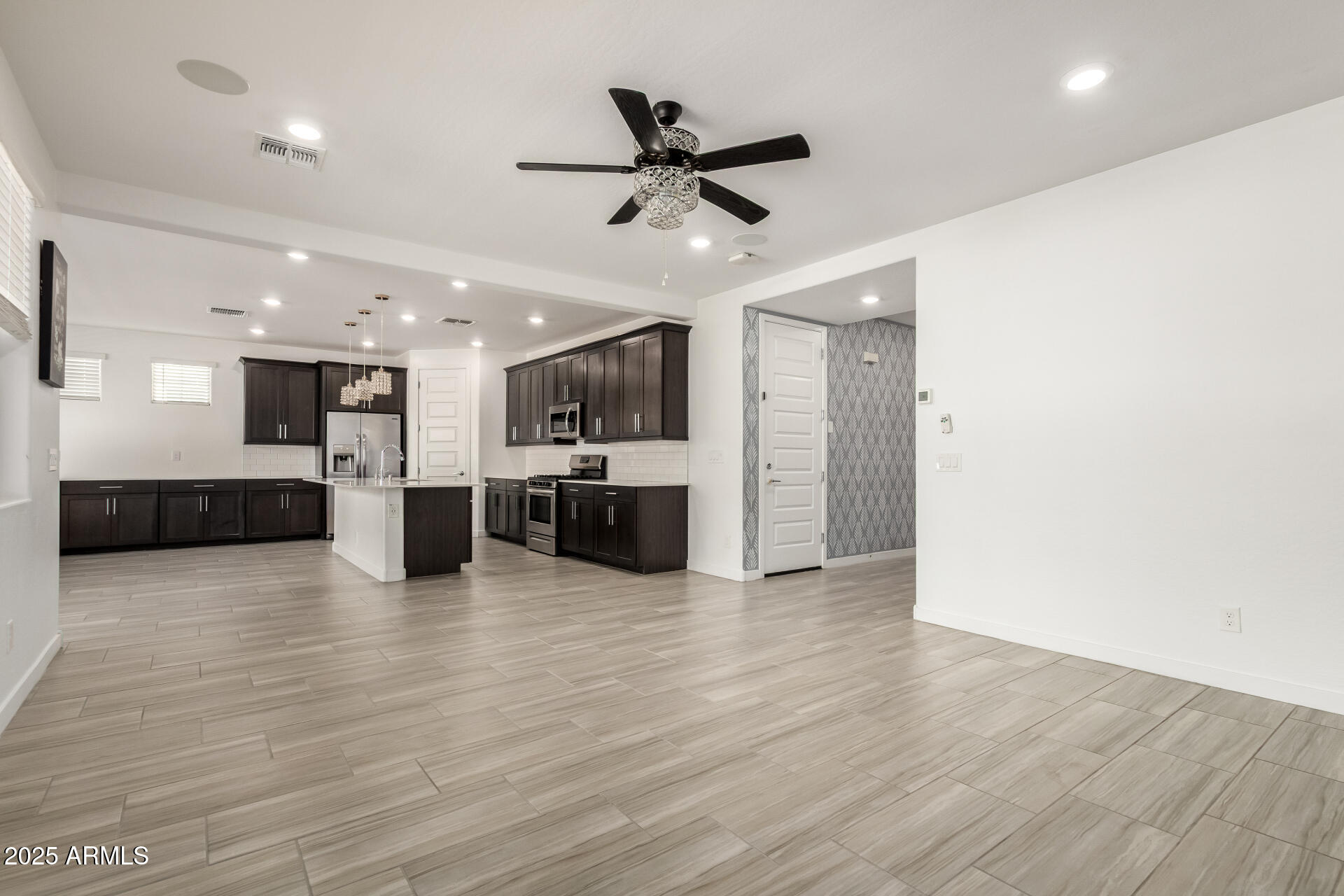 1156 E WEATHERBY Way