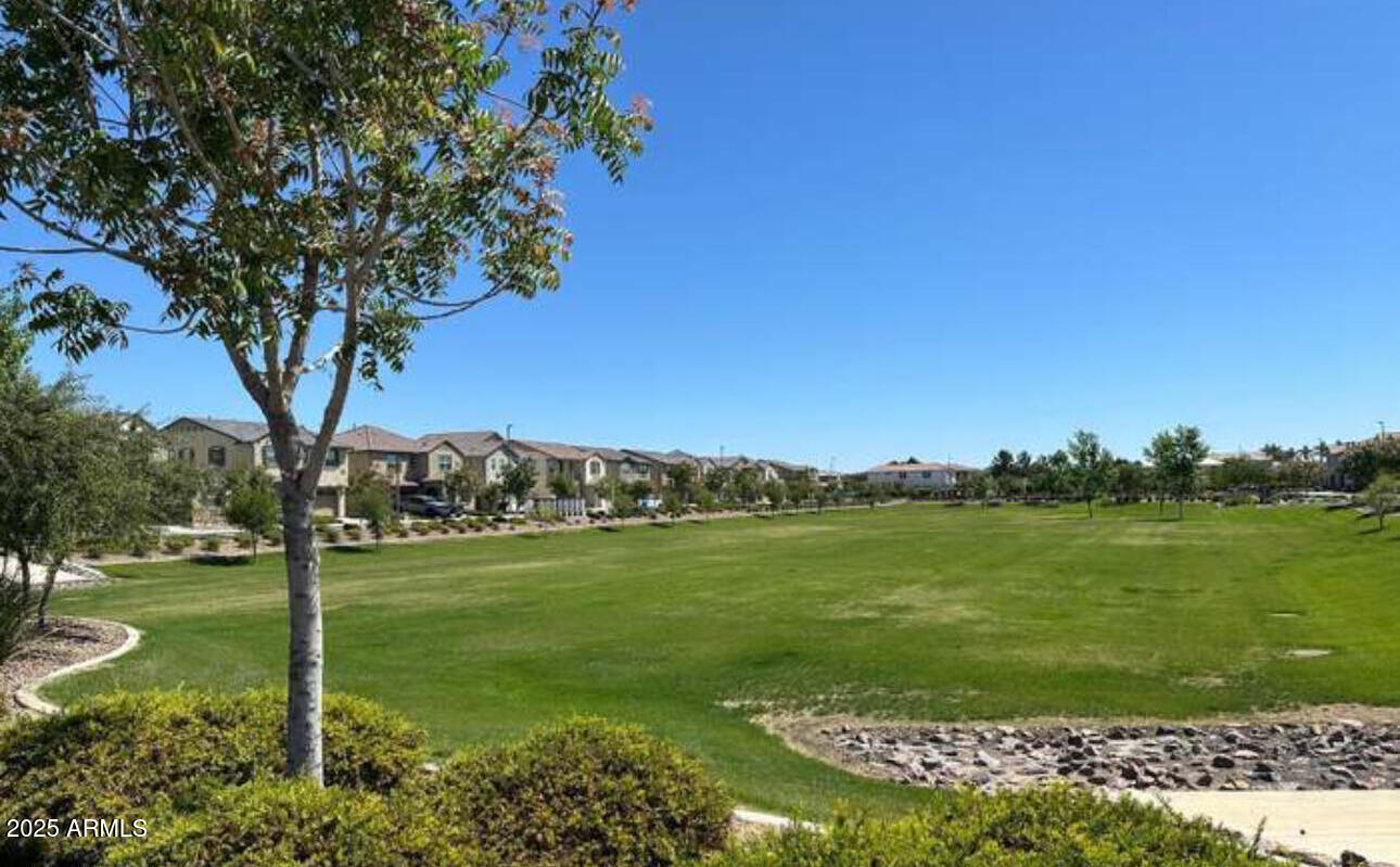 1156 E WEATHERBY Way