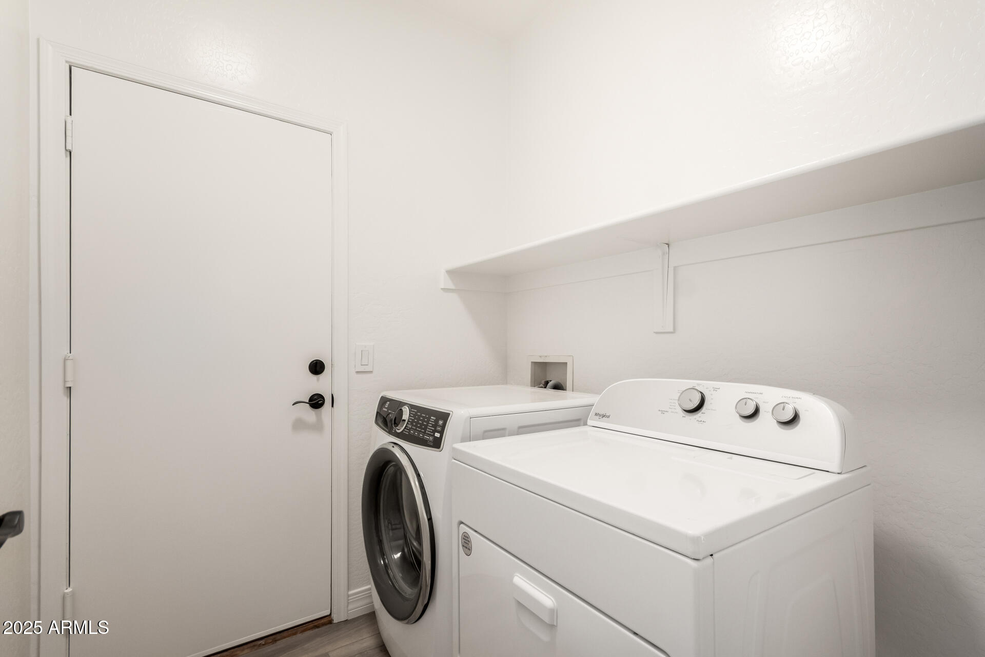 4287 E Del Rio Street