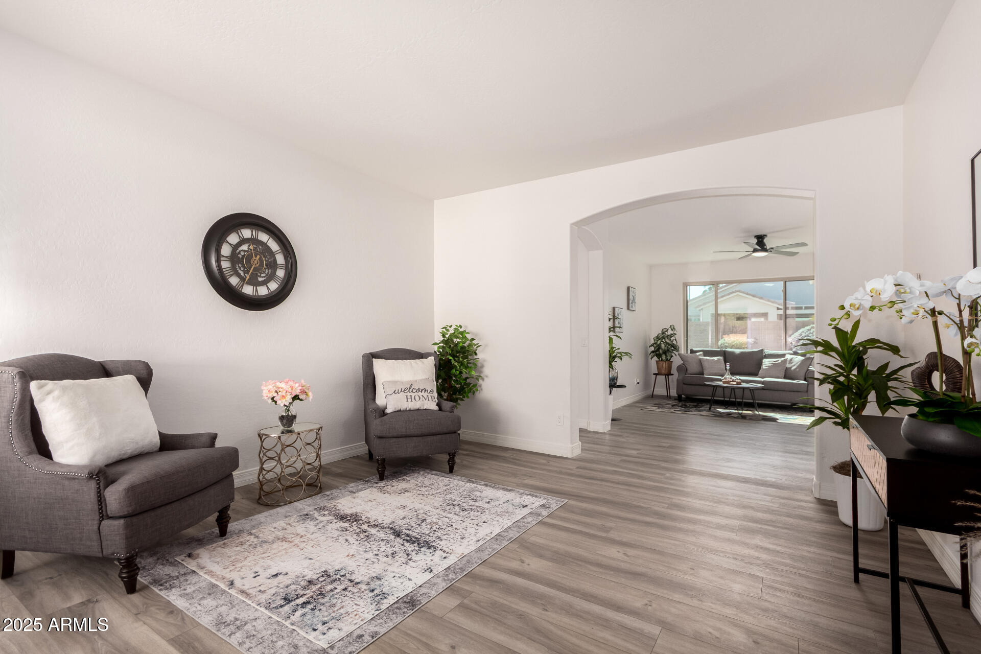 4287 E Del Rio Street