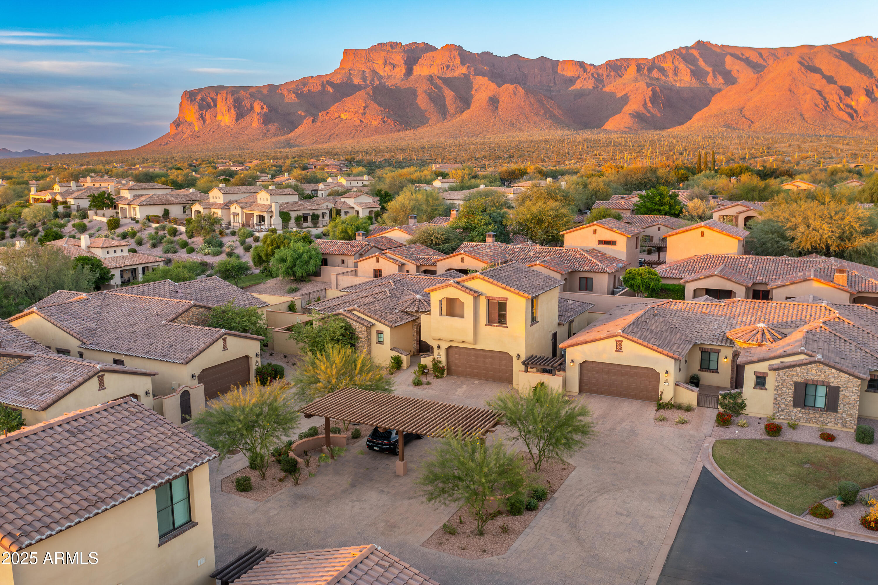 3173 S JACARANDA Court