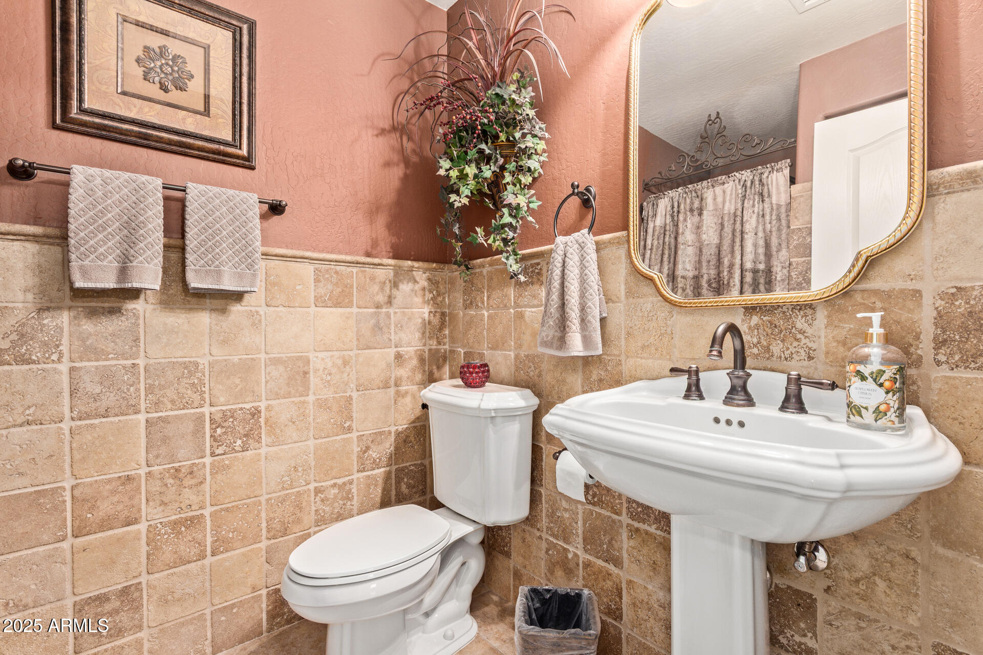 3540 S MCCLELLAND Drive