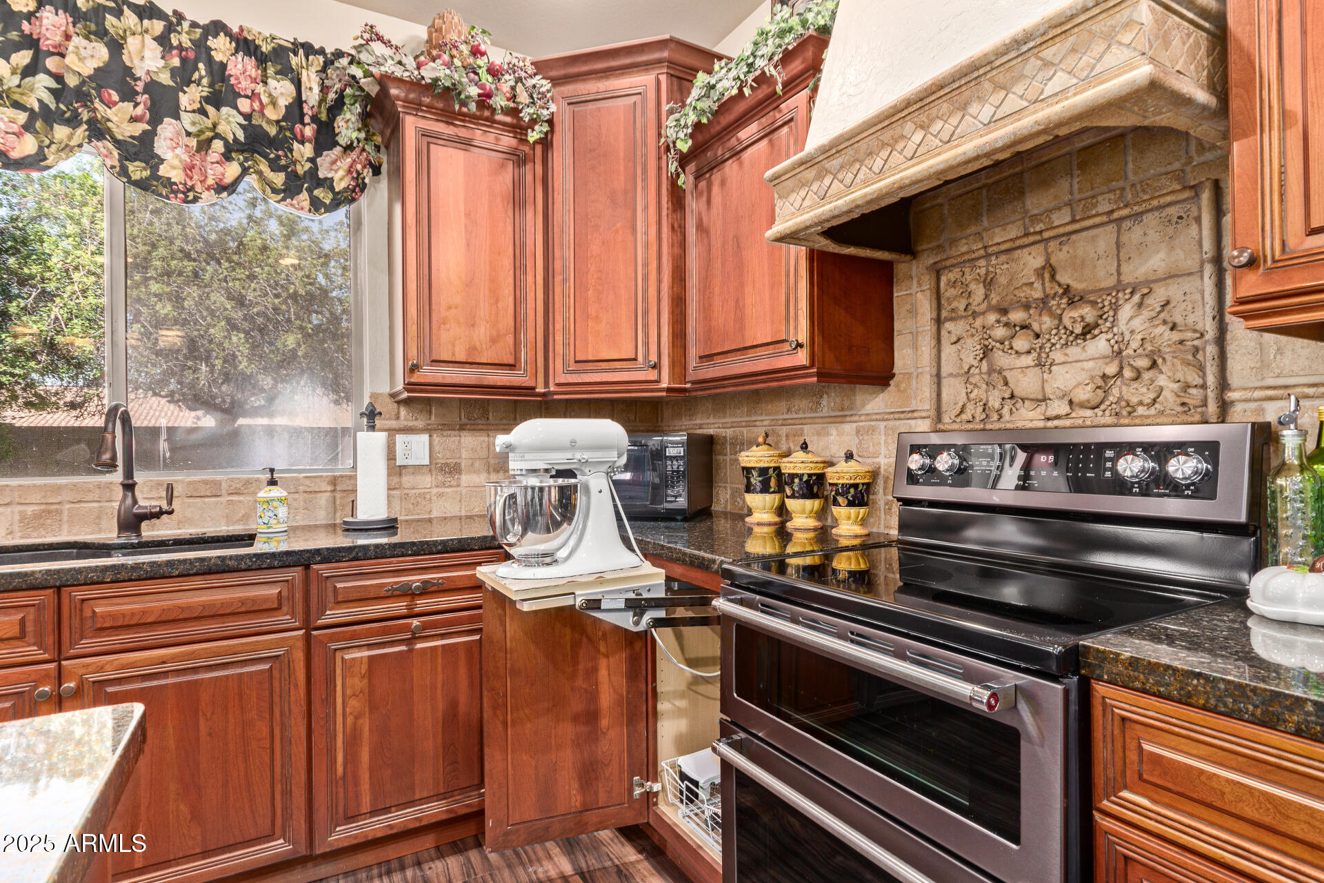 3540 S MCCLELLAND Drive