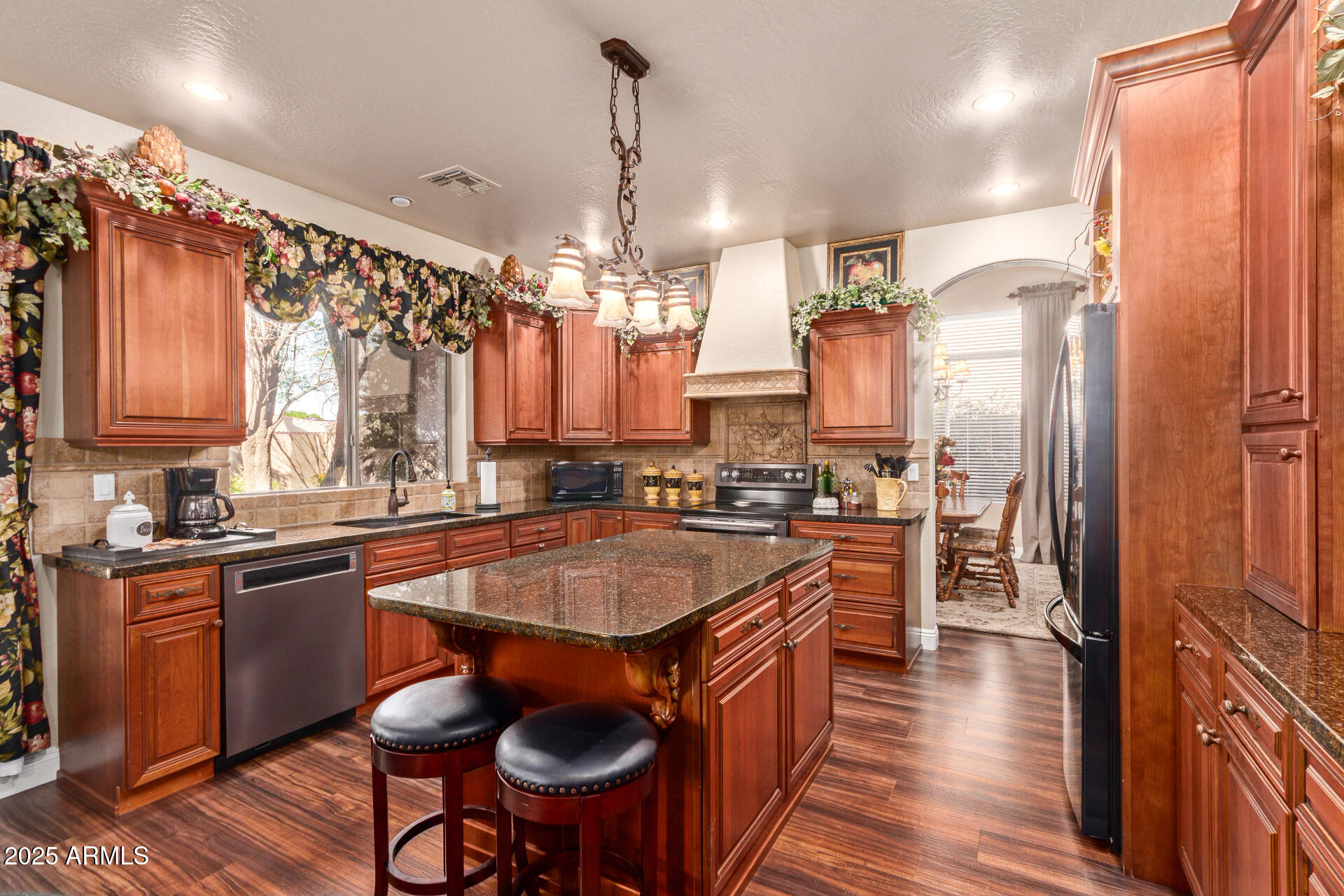 3540 S MCCLELLAND Drive