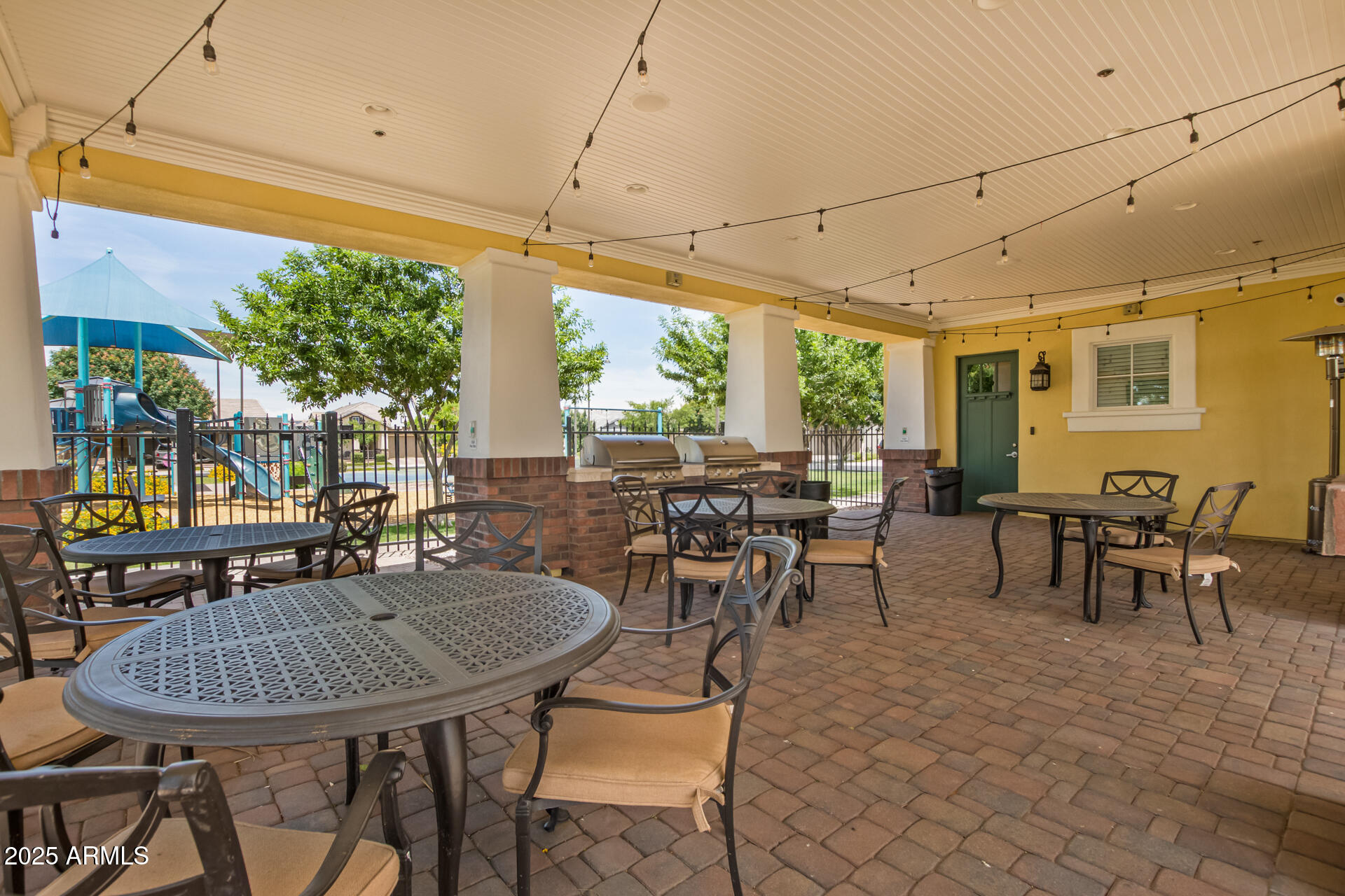 10154 E Nichols Avenue