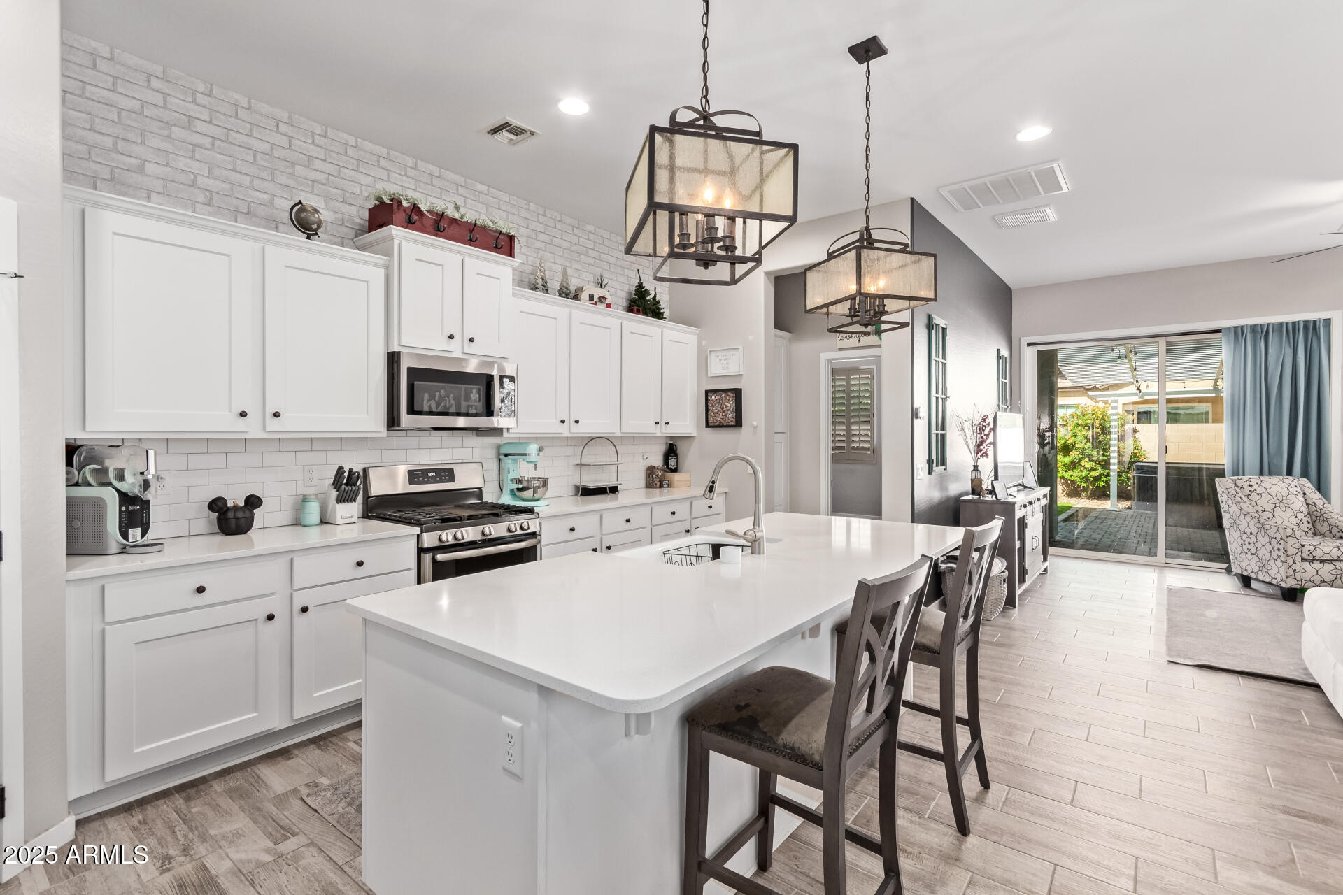 10154 E Nichols Avenue