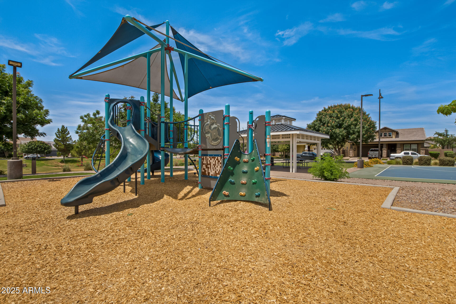 10154 E Nichols Avenue