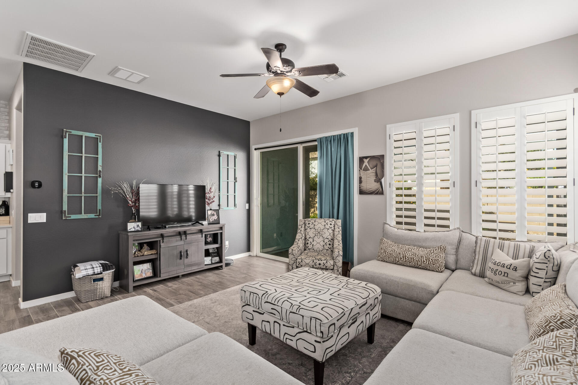 10154 E Nichols Avenue