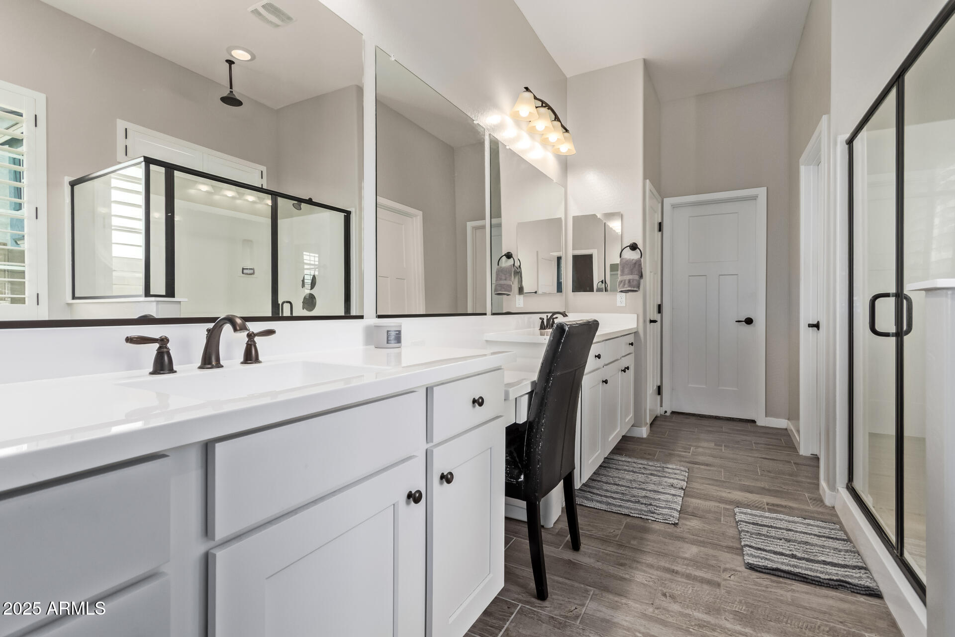 10154 E Nichols Avenue