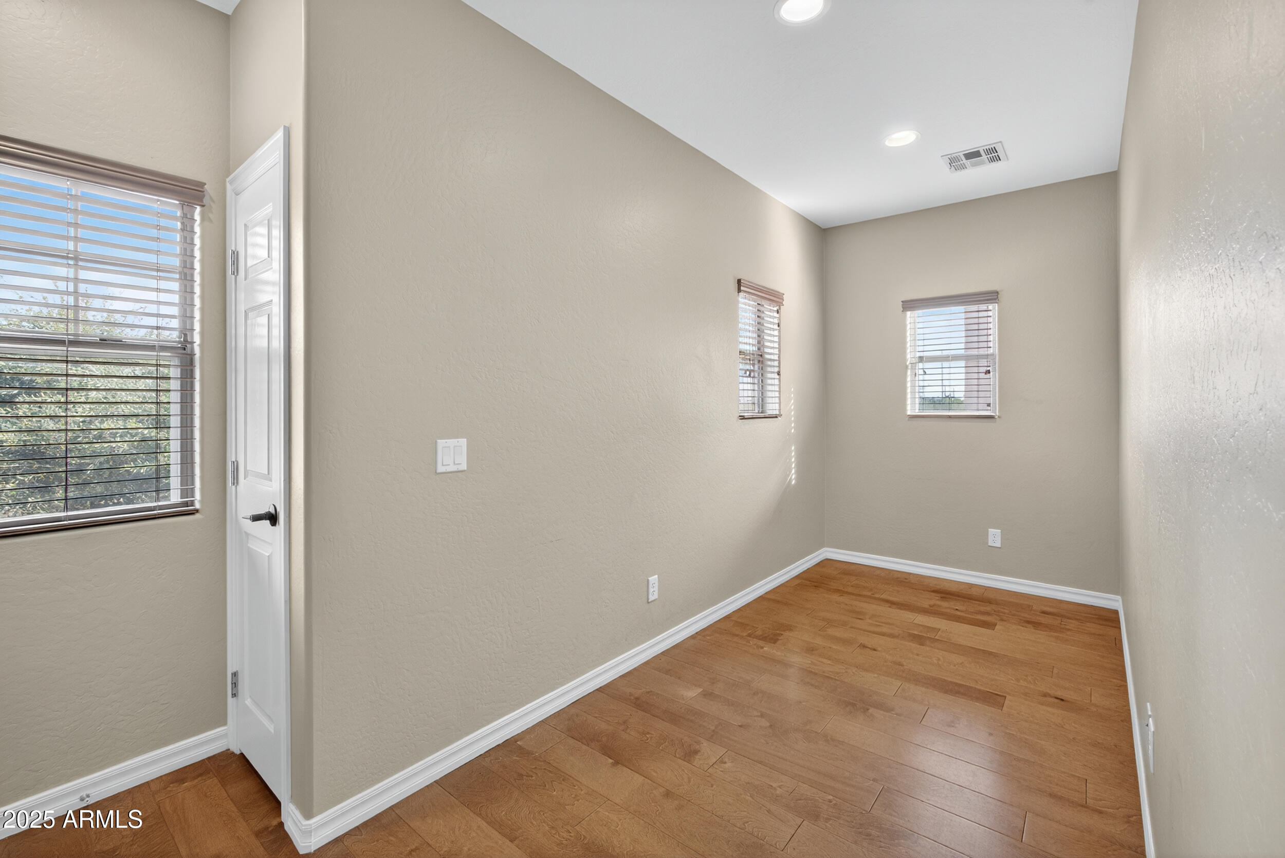 18877 E PELICAN Drive