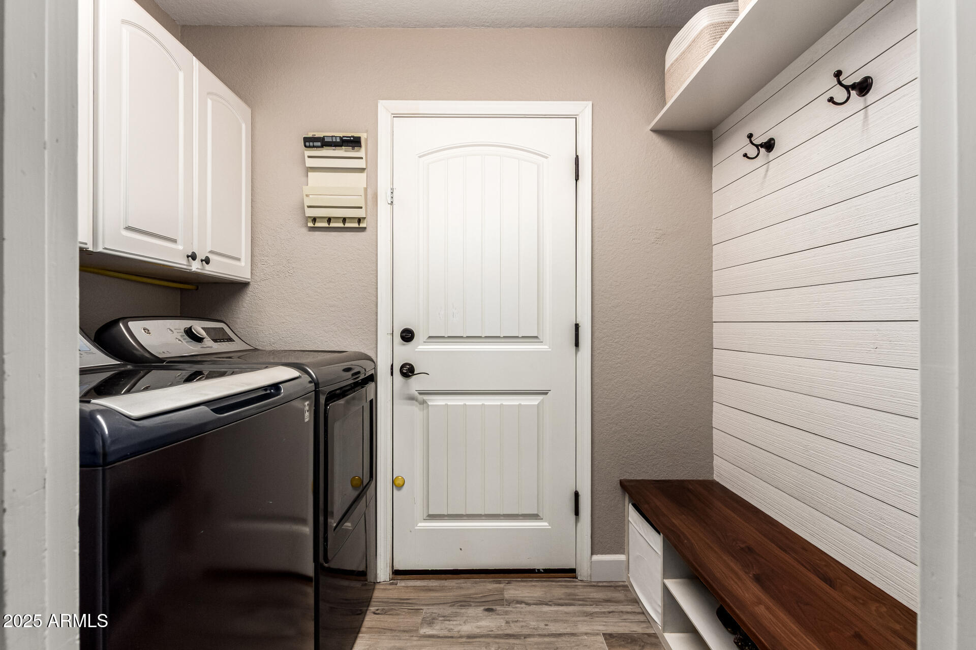 2516 E WINDSONG Drive