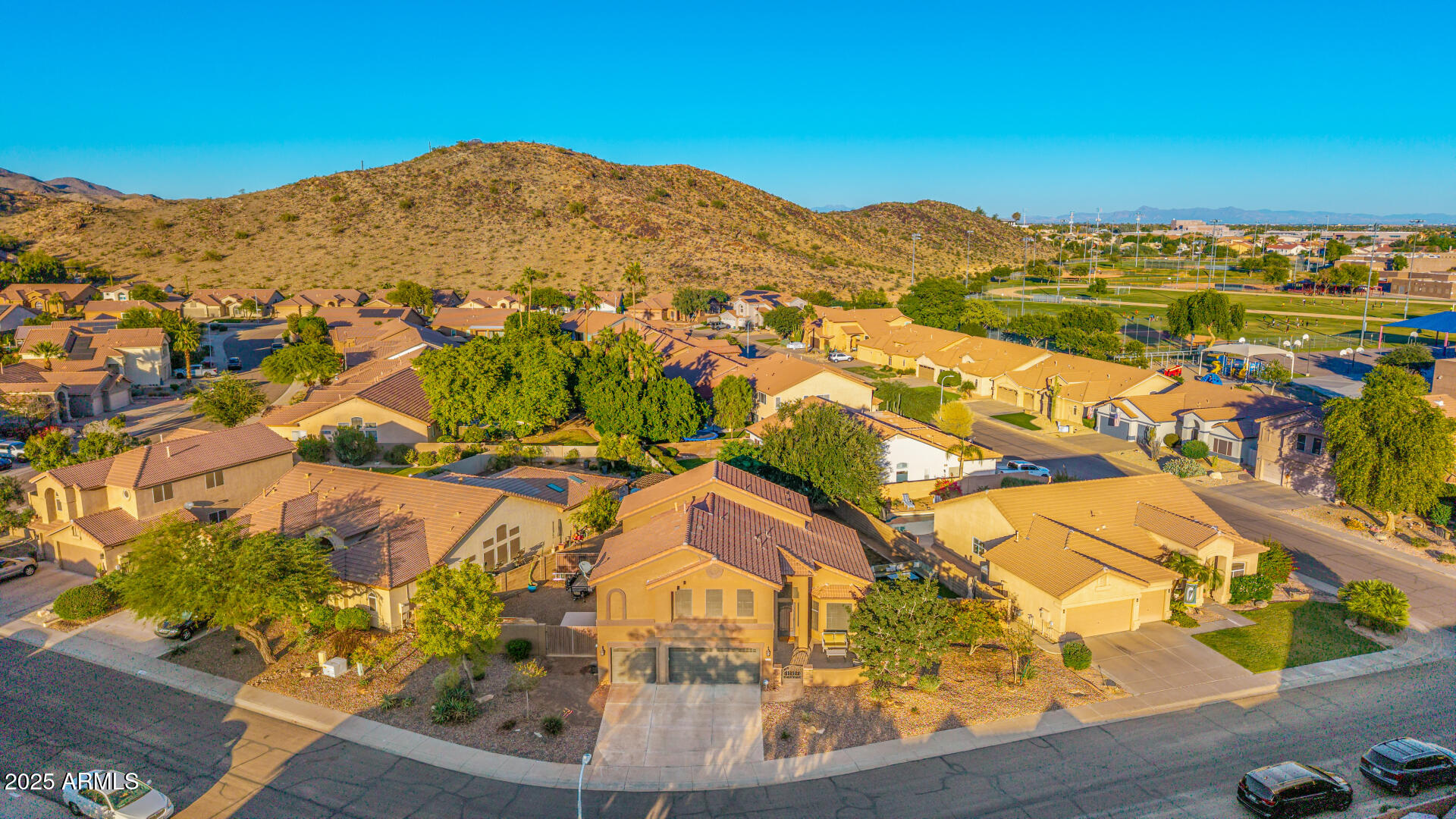 2516 E WINDSONG Drive