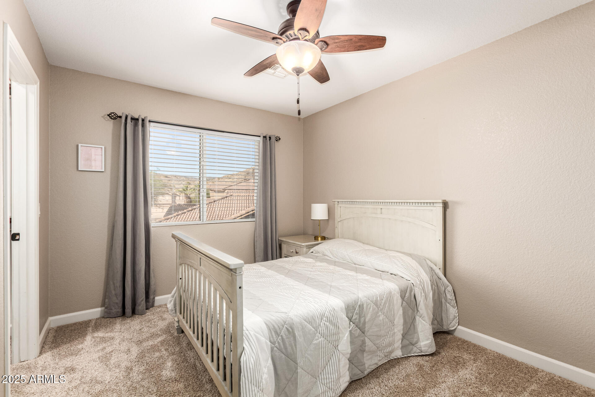 2516 E WINDSONG Drive