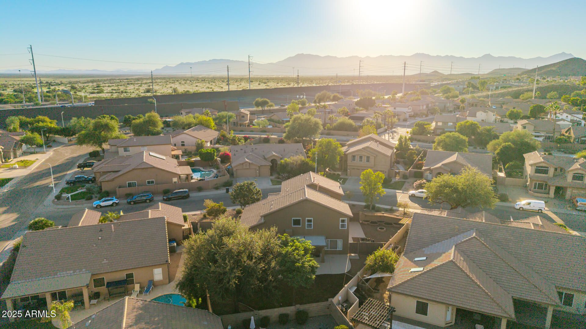 2516 E WINDSONG Drive