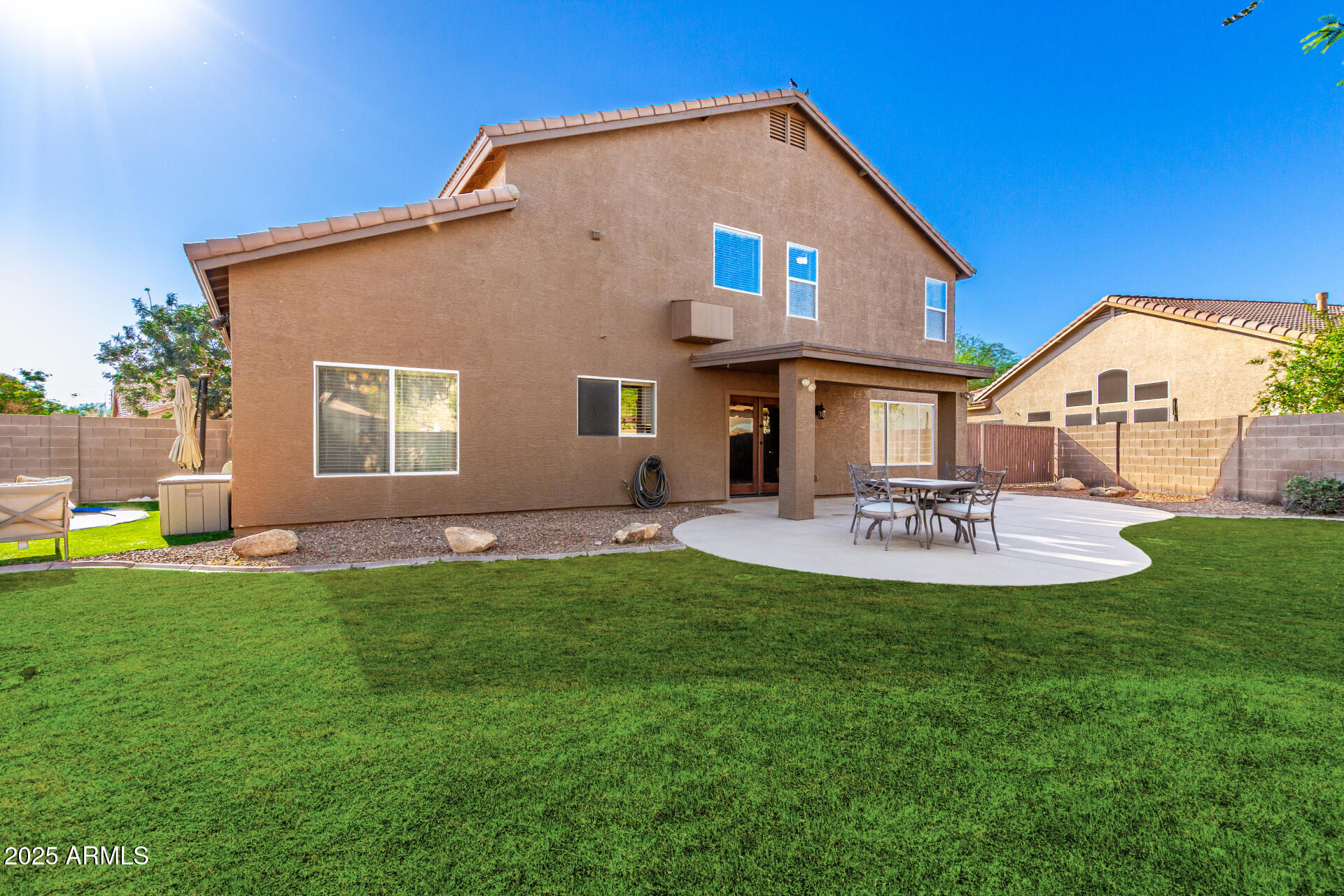 2516 E WINDSONG Drive