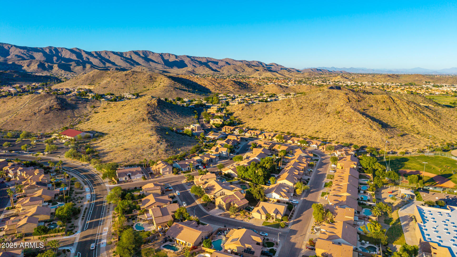 2516 E WINDSONG Drive