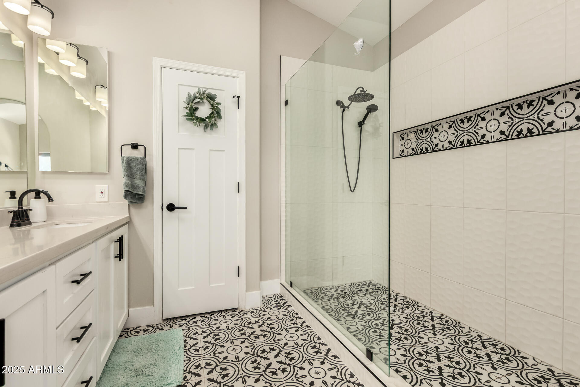 6409 E REDMONT Drive