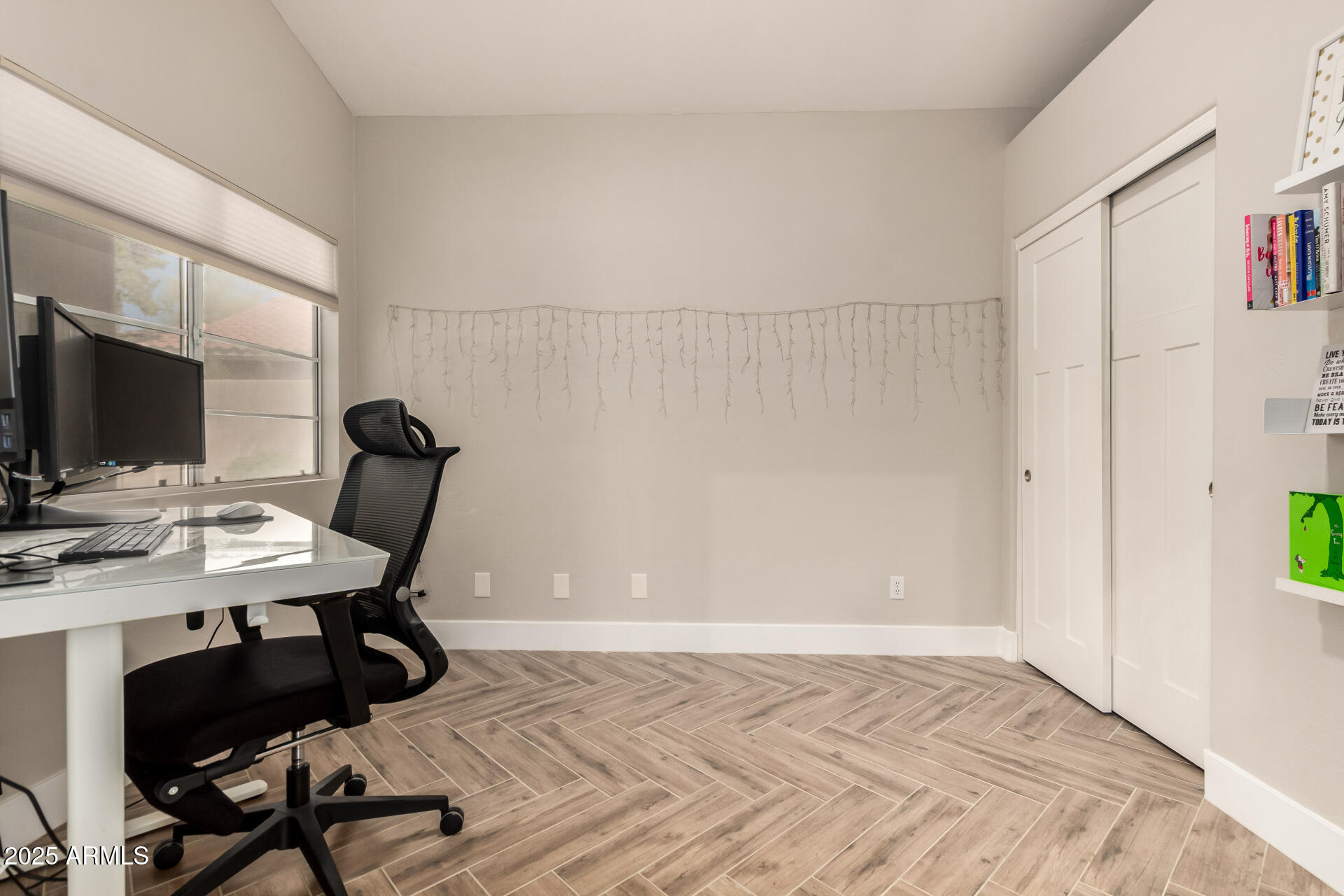 6409 E REDMONT Drive