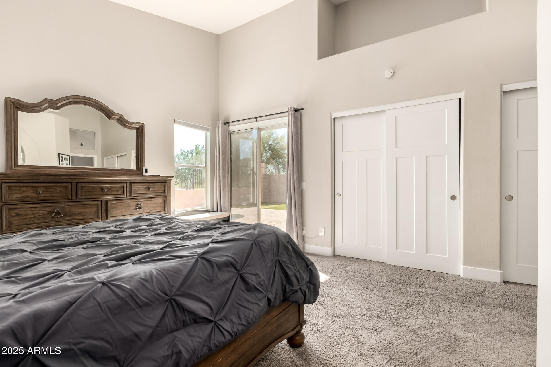 6409 E REDMONT Drive