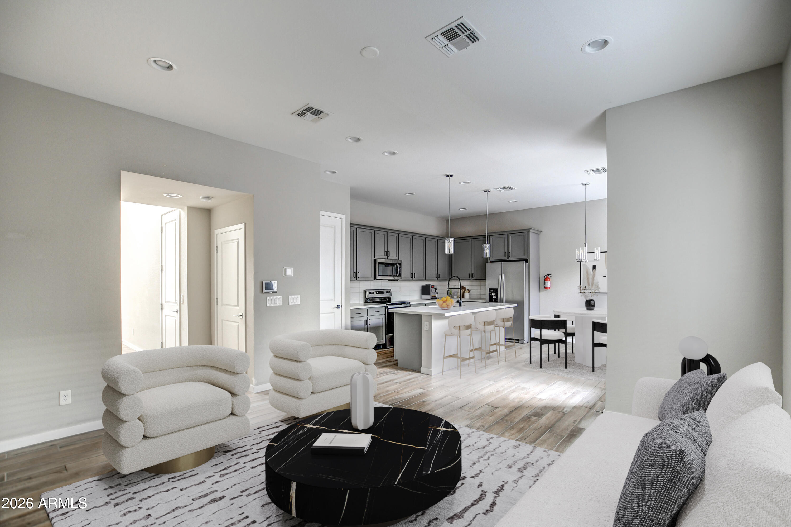 901 S SMITH Road, 1045