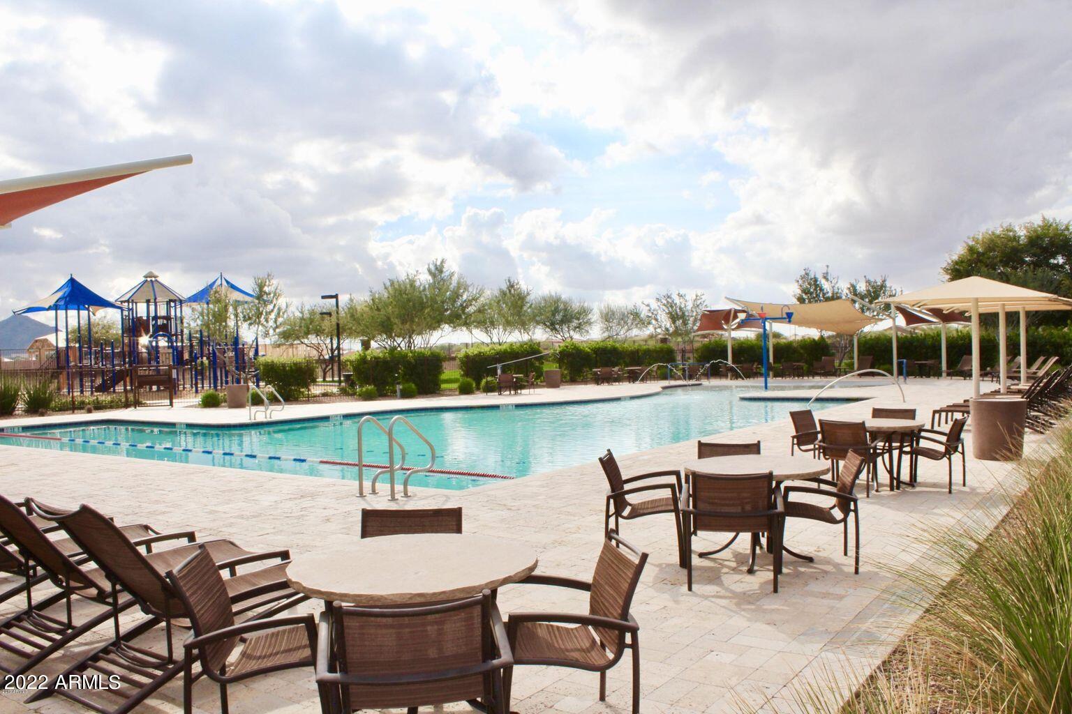 2430 E HAZELTINE Way