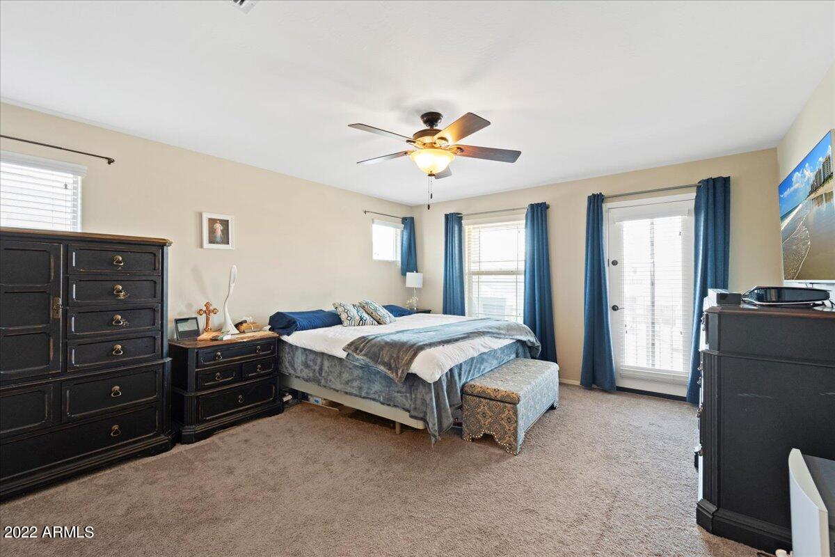 2430 E HAZELTINE Way