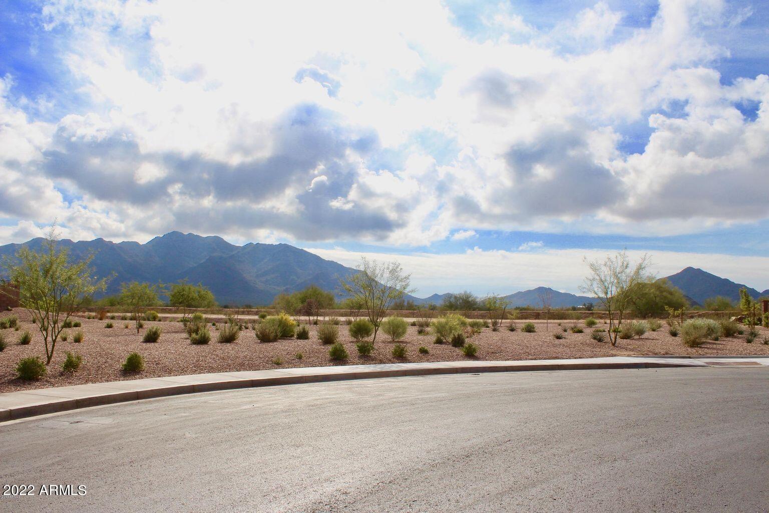 2430 E HAZELTINE Way