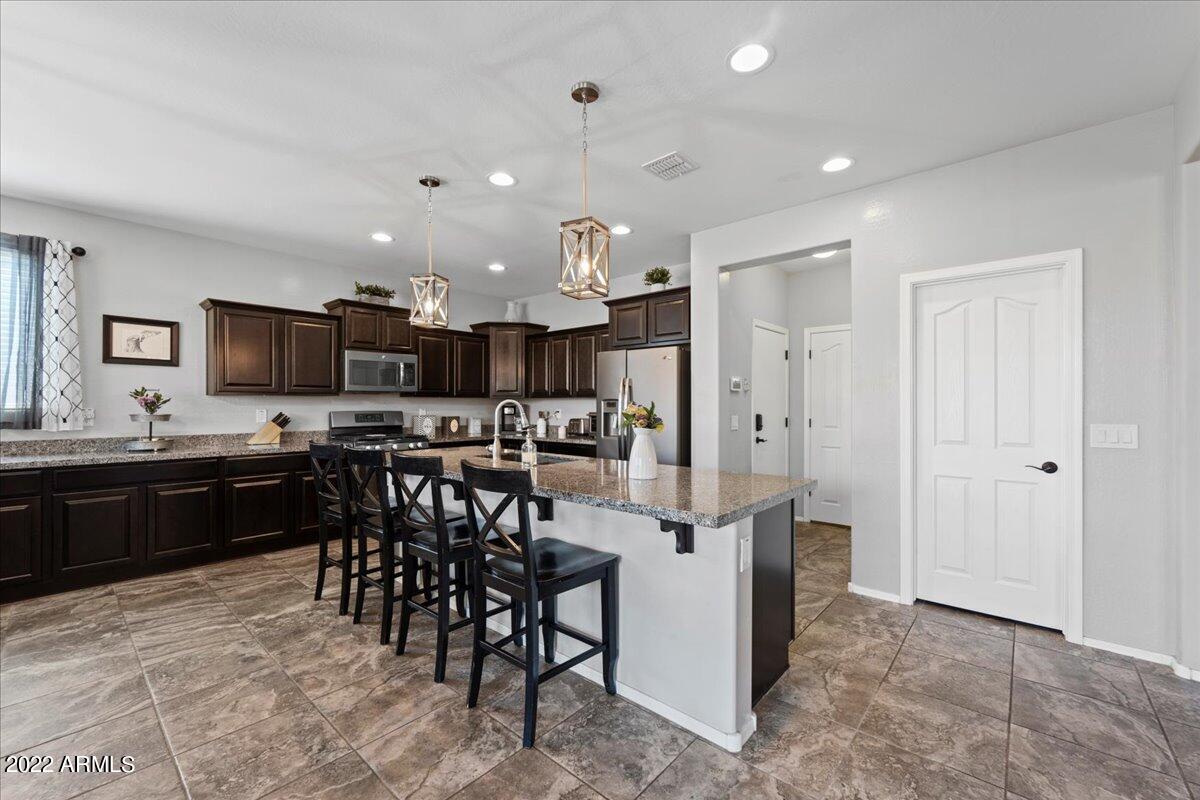 2430 E HAZELTINE Way