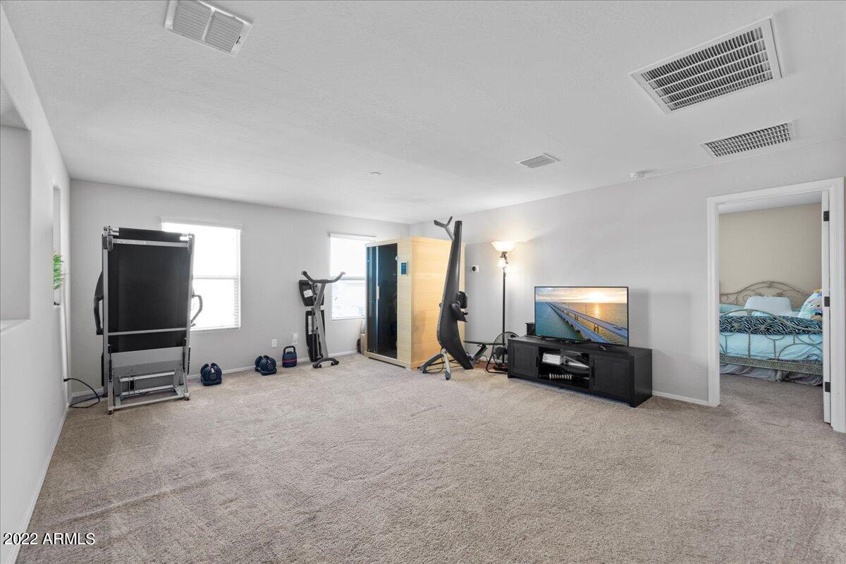 2430 E HAZELTINE Way