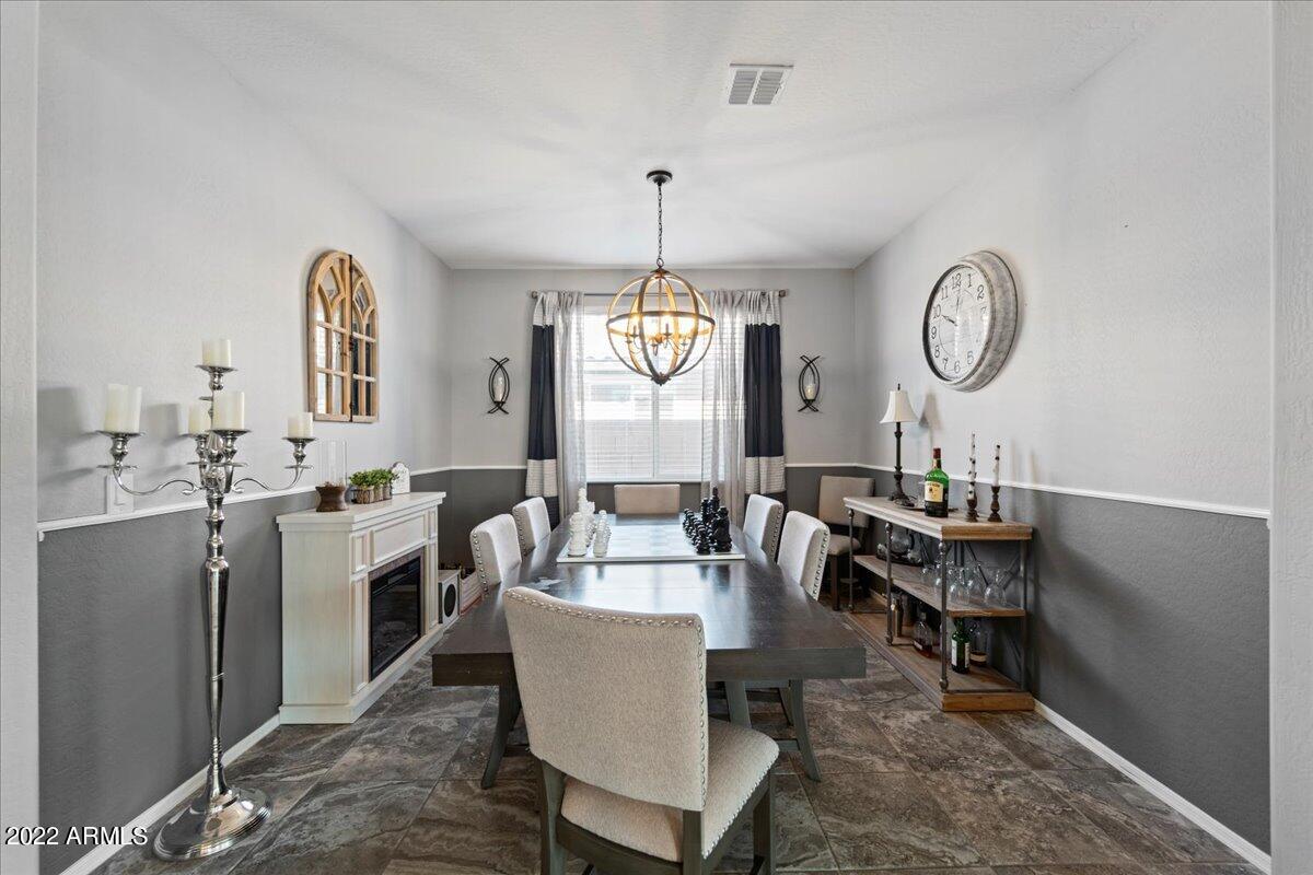 2430 E HAZELTINE Way